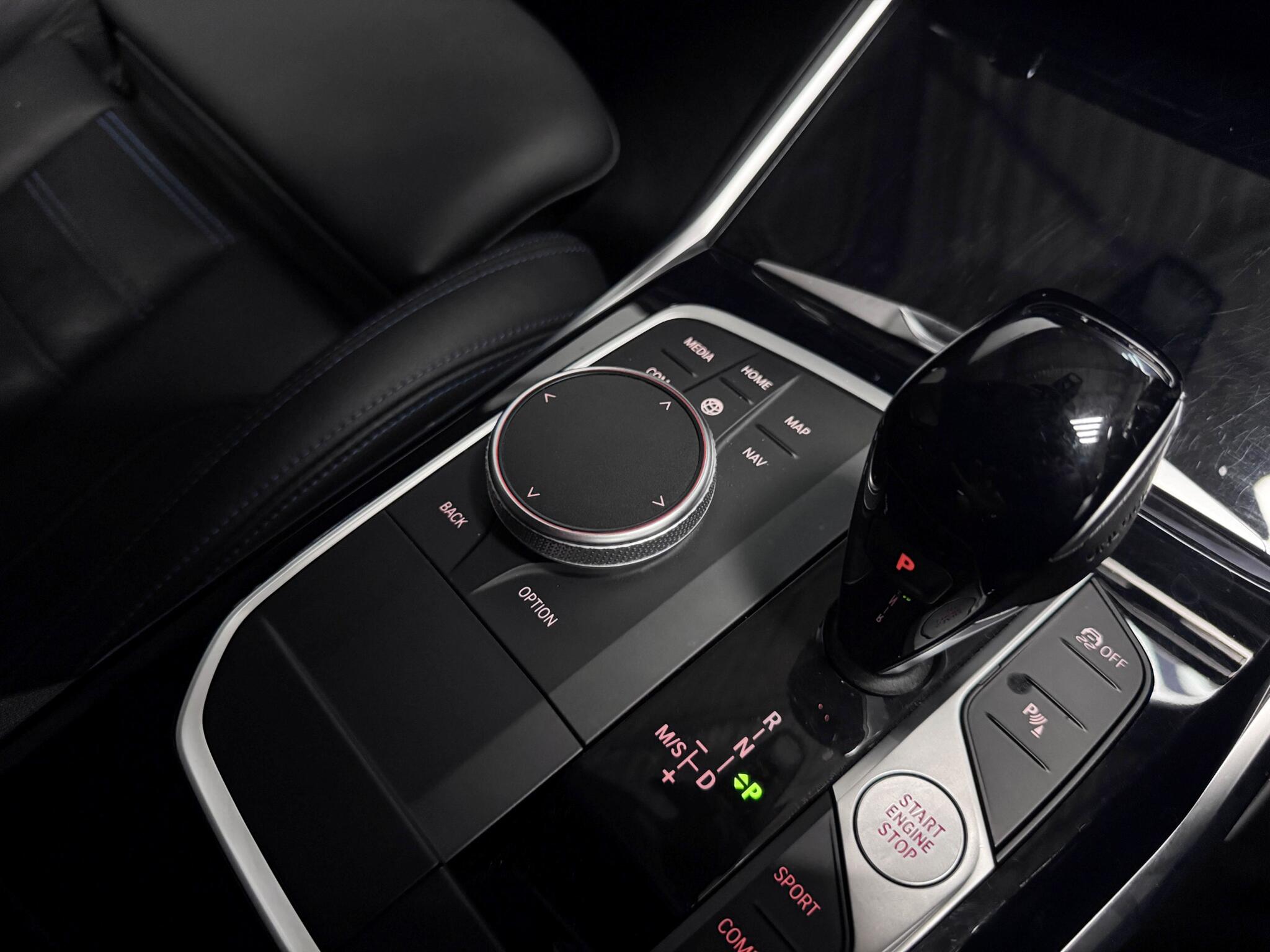 BMW 3 Series view 38