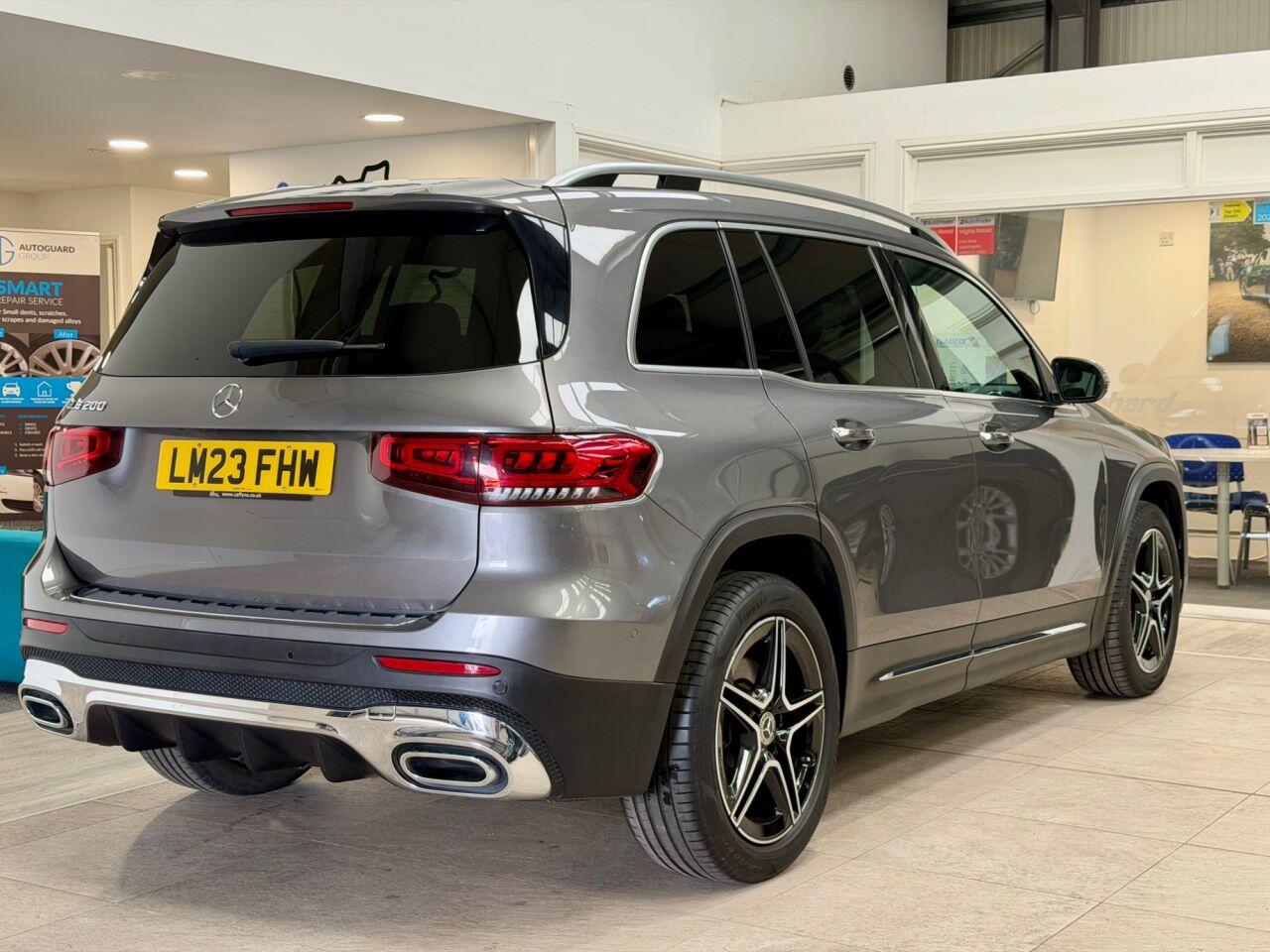 Mercedes-Benz GLB view 17