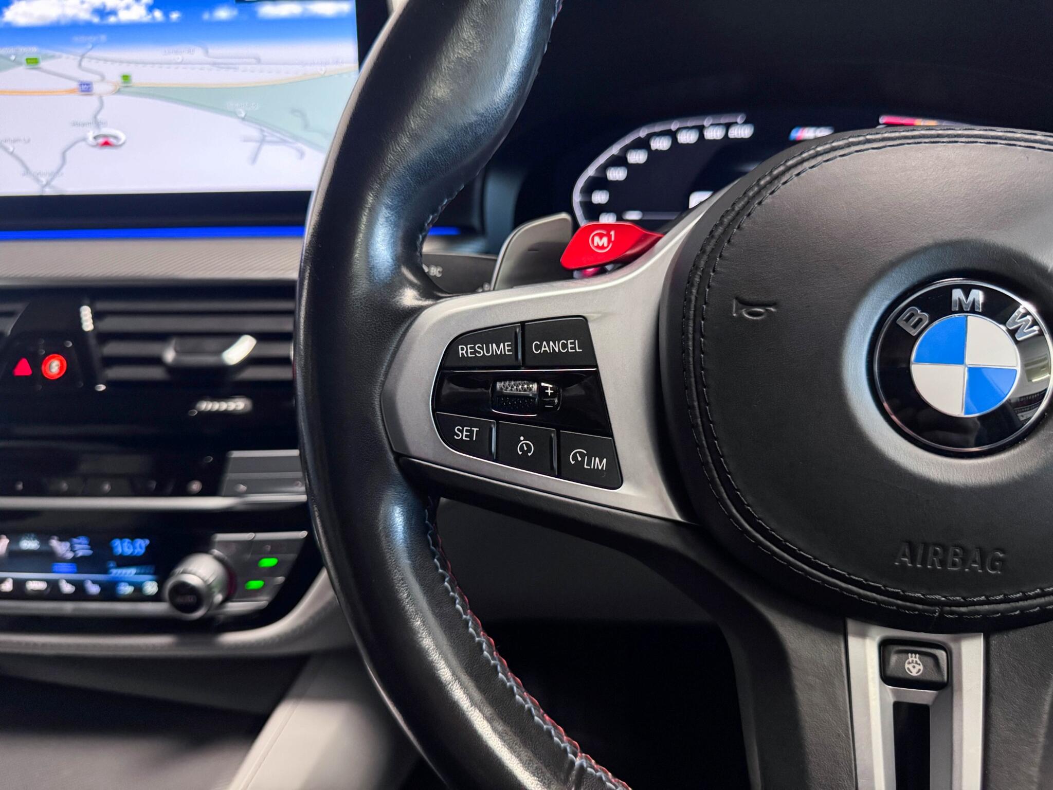 BMW M5 view 11