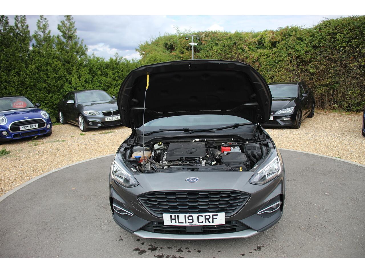 Ford Focus view 20