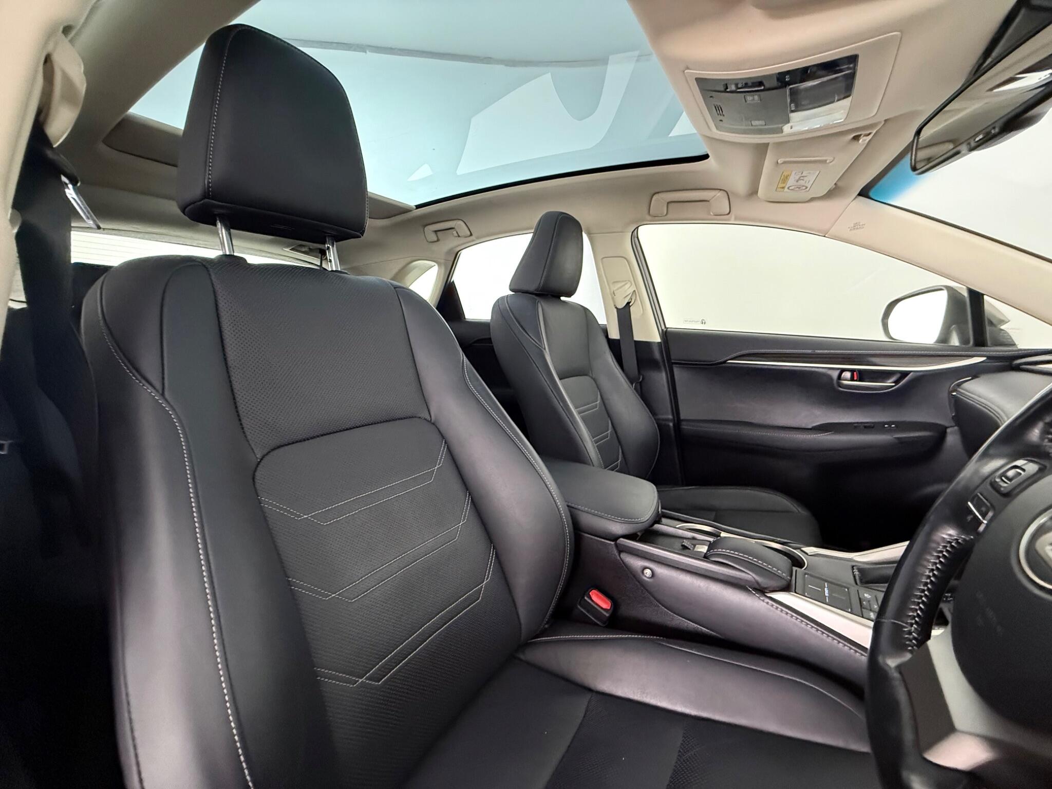 Lexus NX view 30