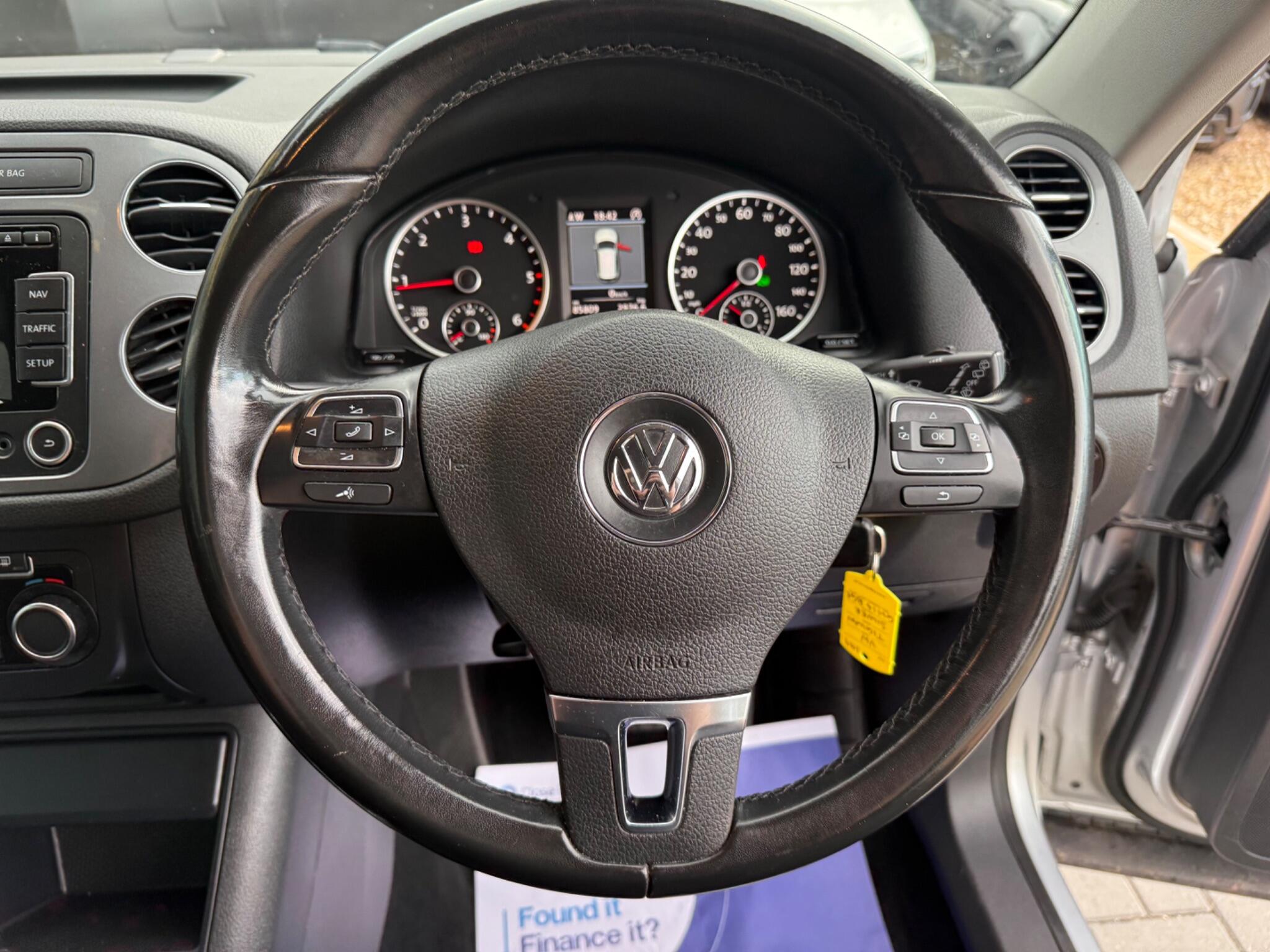 Volkswagen Tiguan view 27