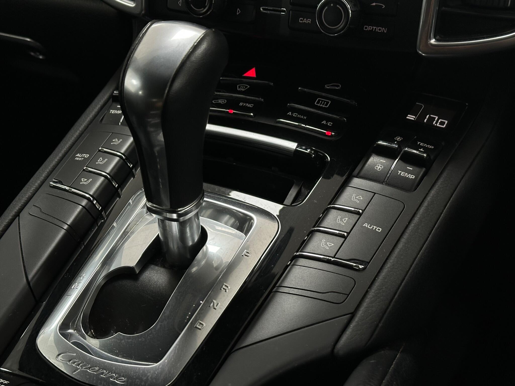 Porsche Cayenne view 28