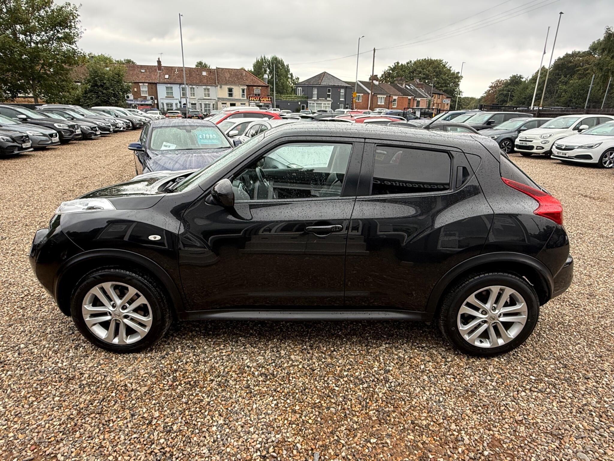 Nissan Juke view 6