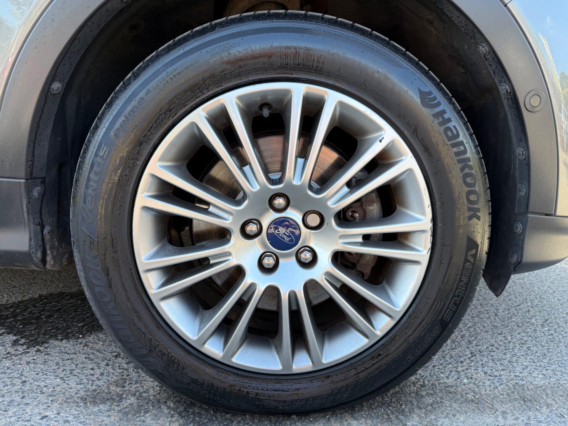 Ford Kuga view 49