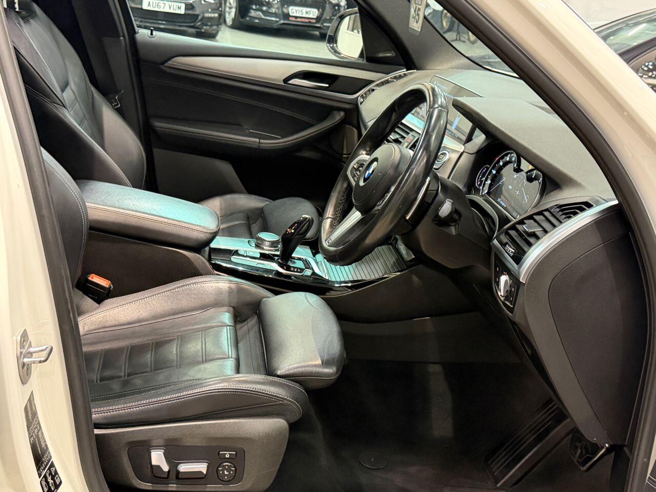 BMW X3 view 13