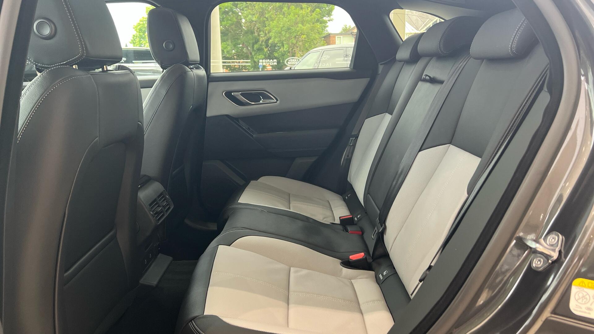 Land Rover Range Rover Velar view 14