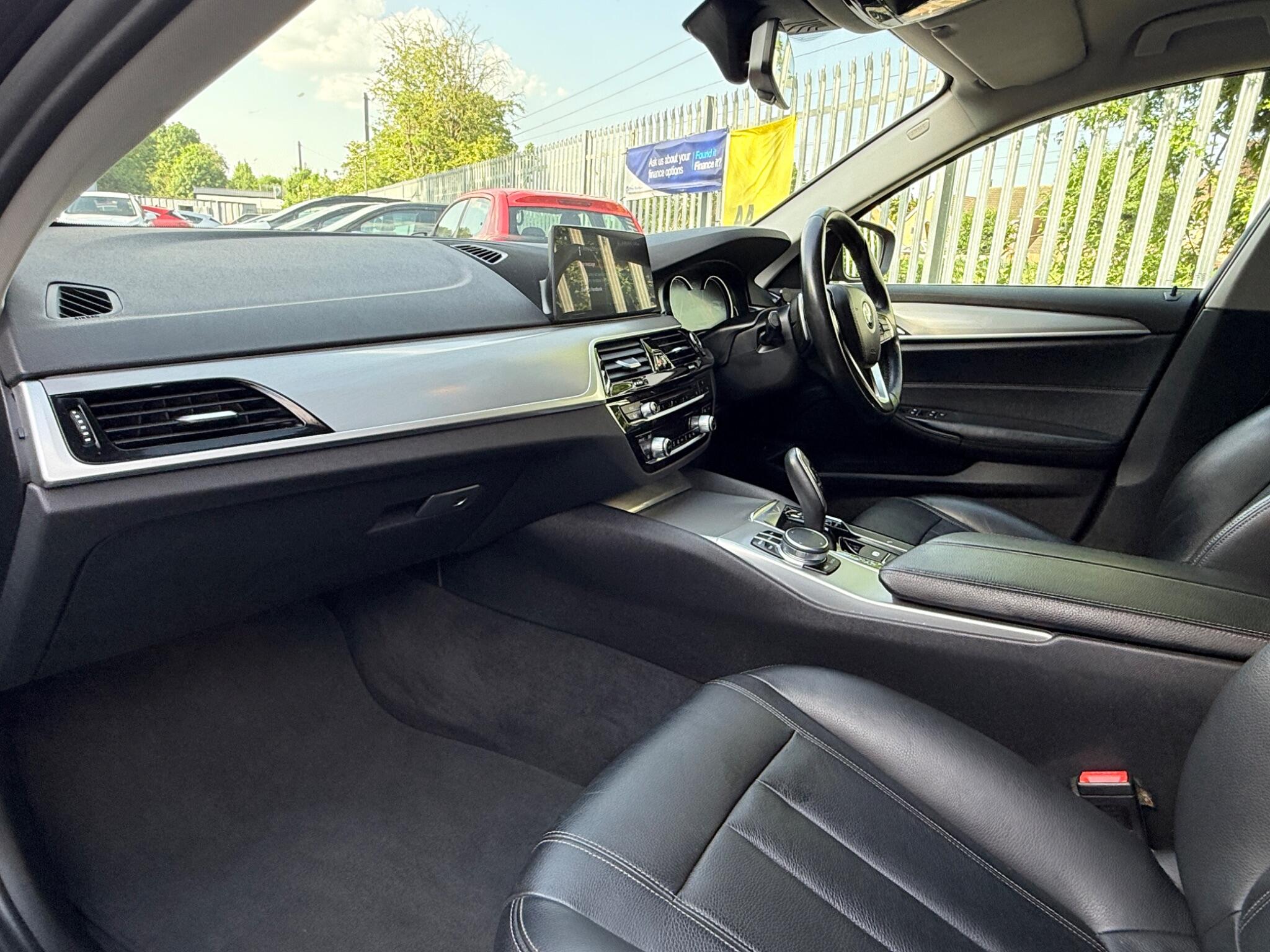 2017 BMW 5 Series image 54