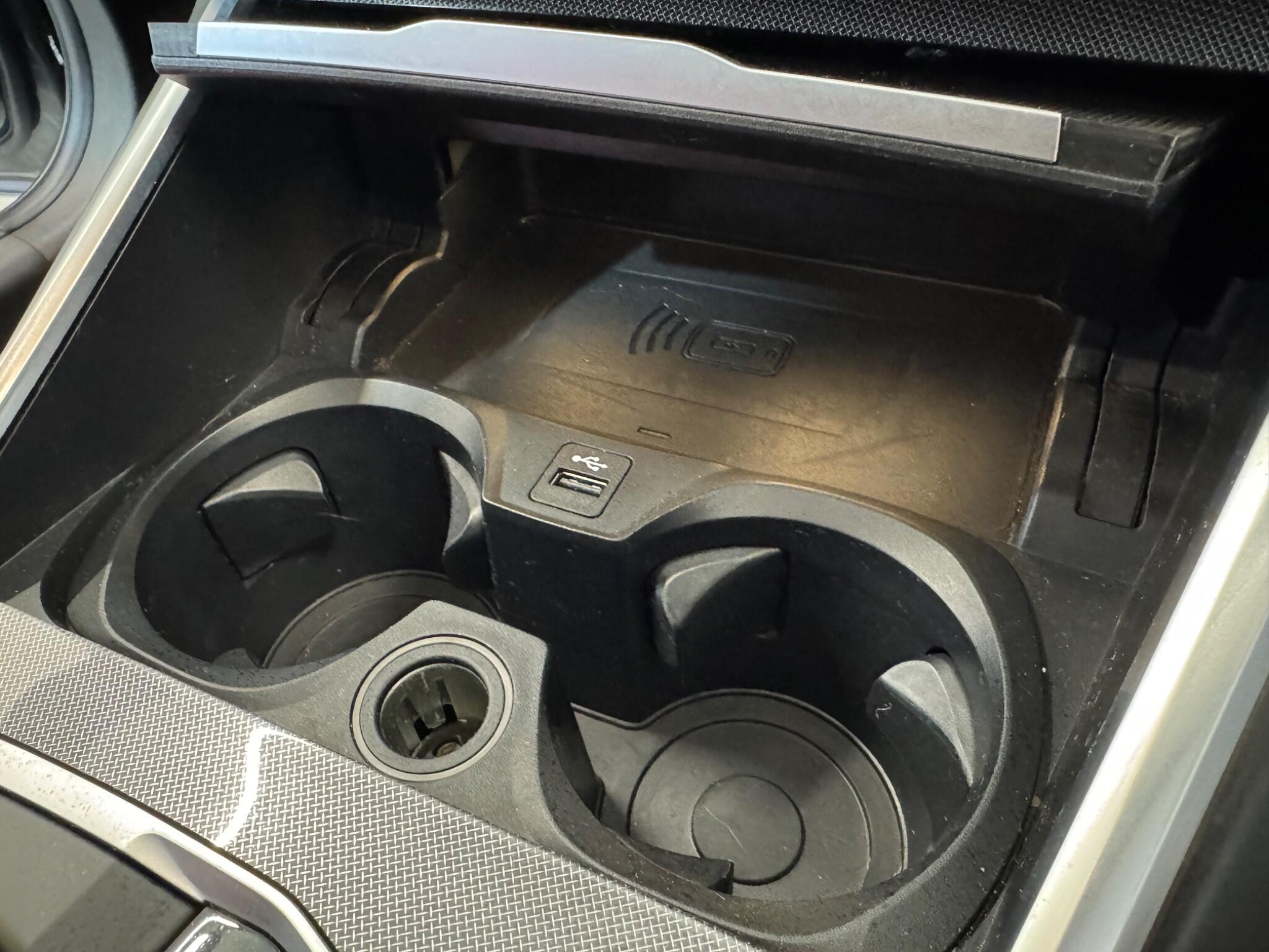 BMW 3 Series view 42