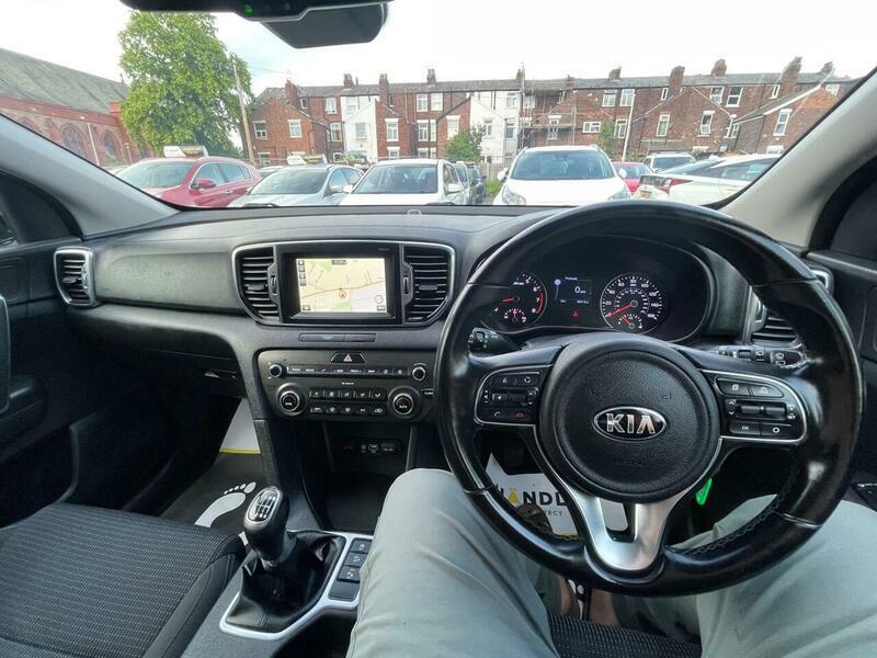 2017 Kia Sportage 1.6 GDi 2 Euro 6 (s/s) 5dr • 96,290 miles image 44