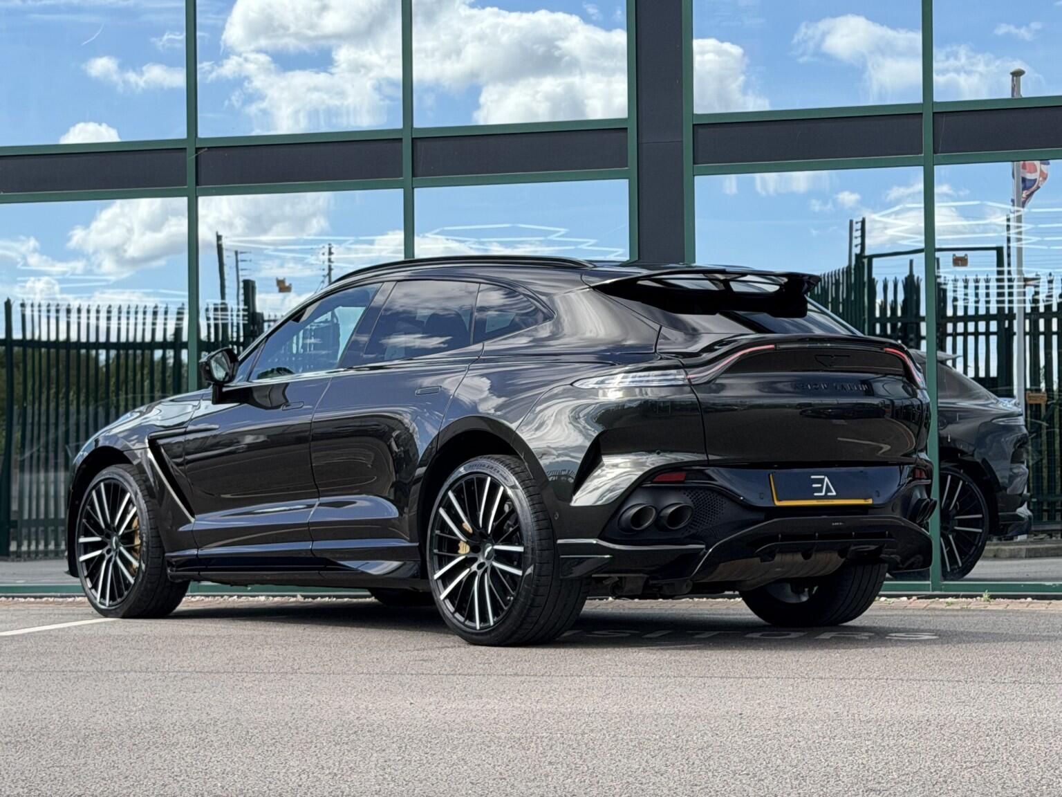 Aston Martin DBX view 29