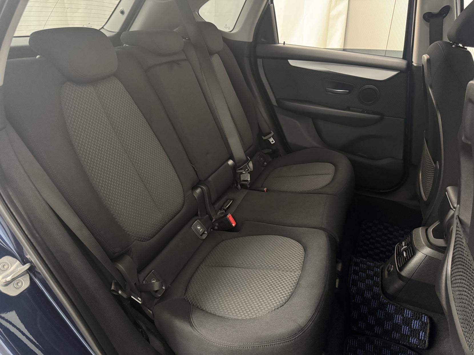 BMW 2 Series Active Tourer view 65