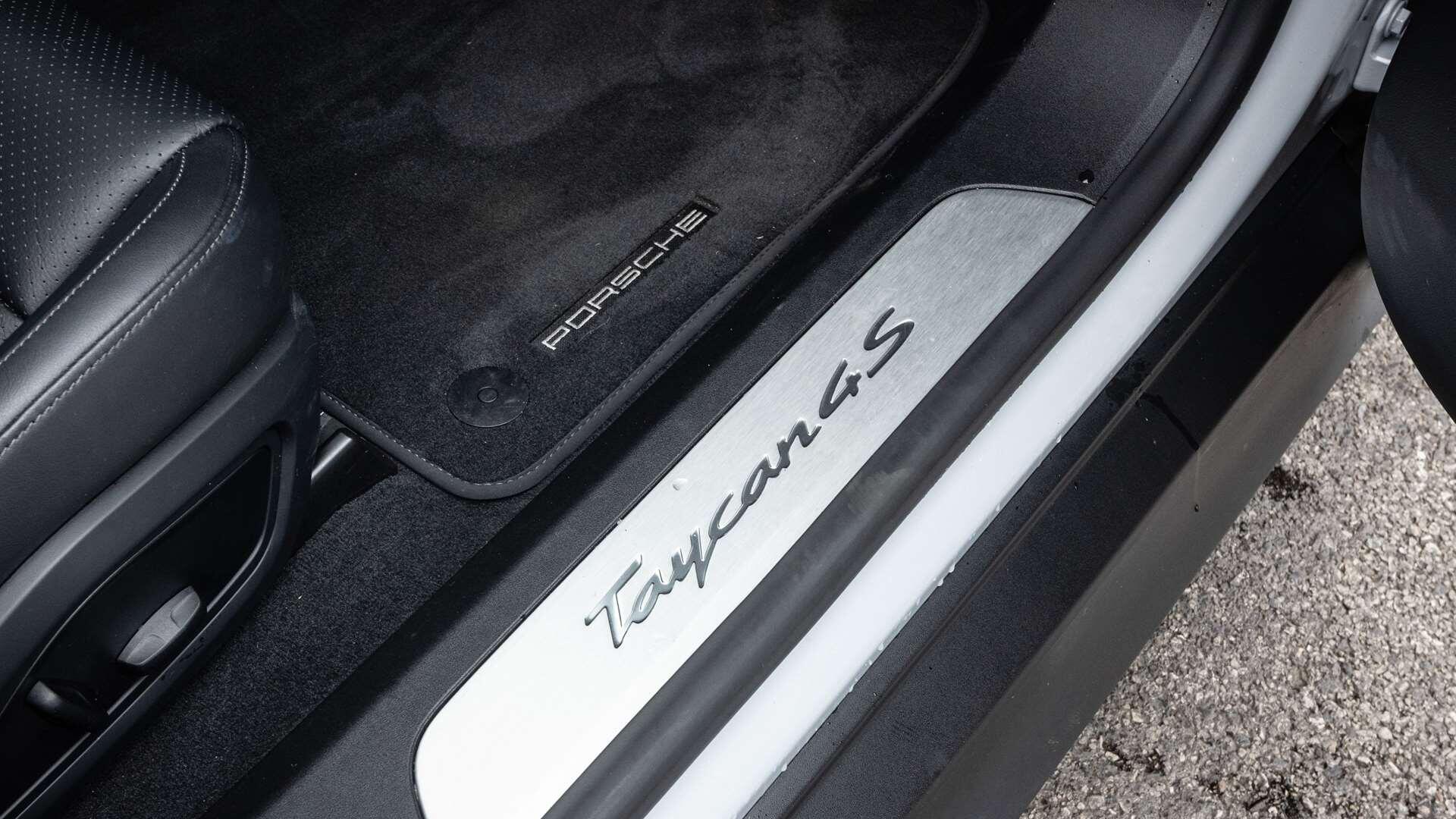 Porsche Taycan view 21