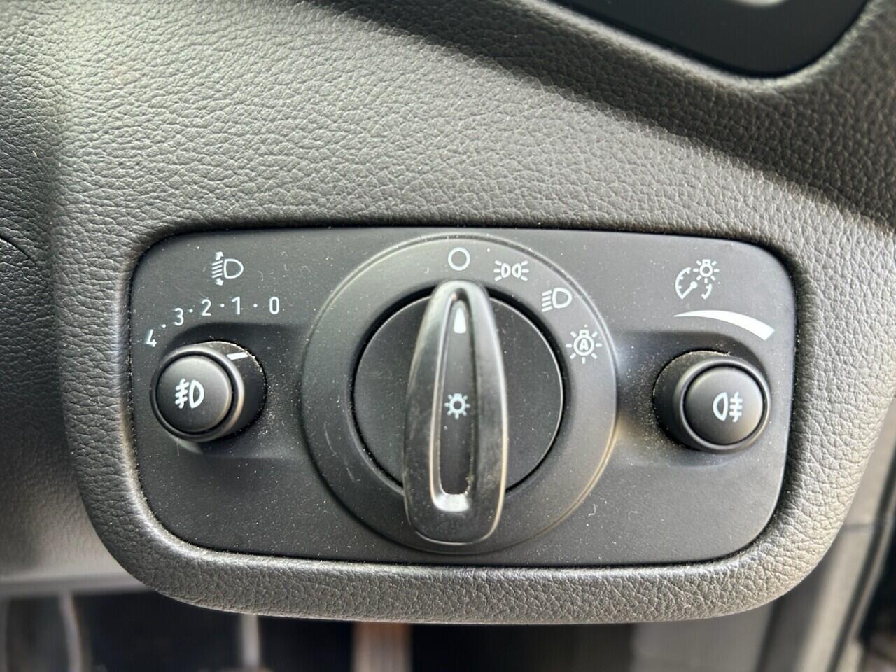 Ford Kuga view 29