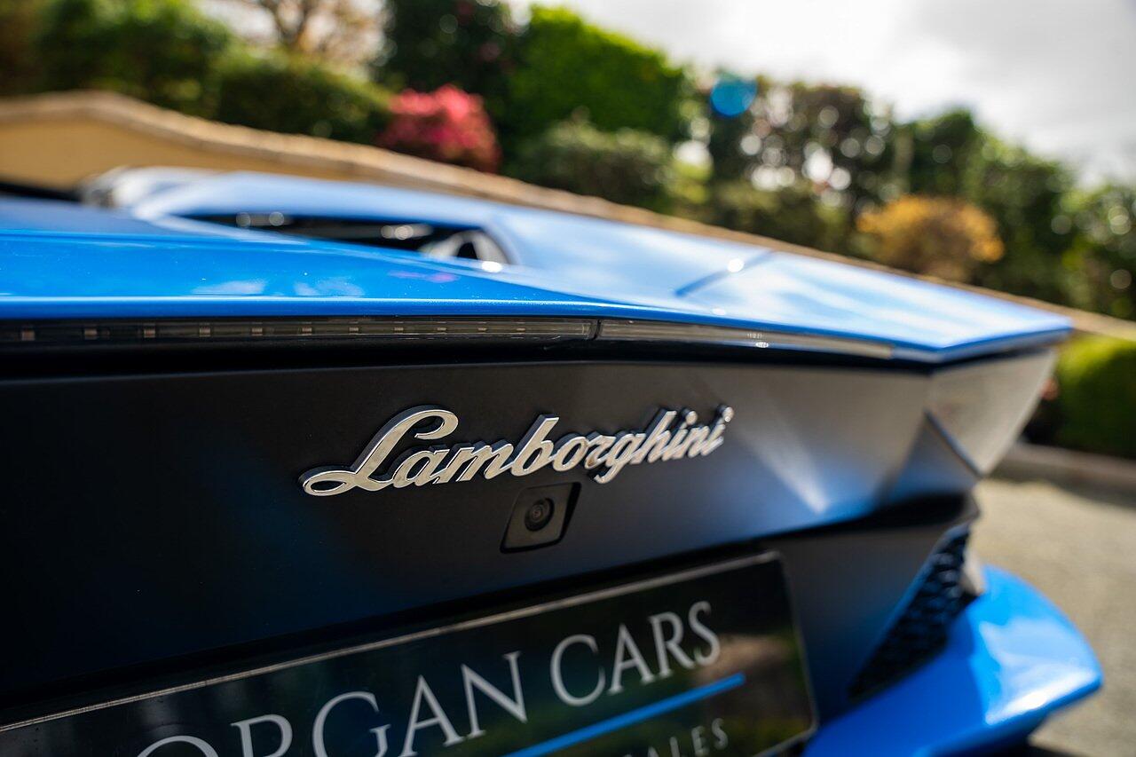 Lamborghini Aventador view 13