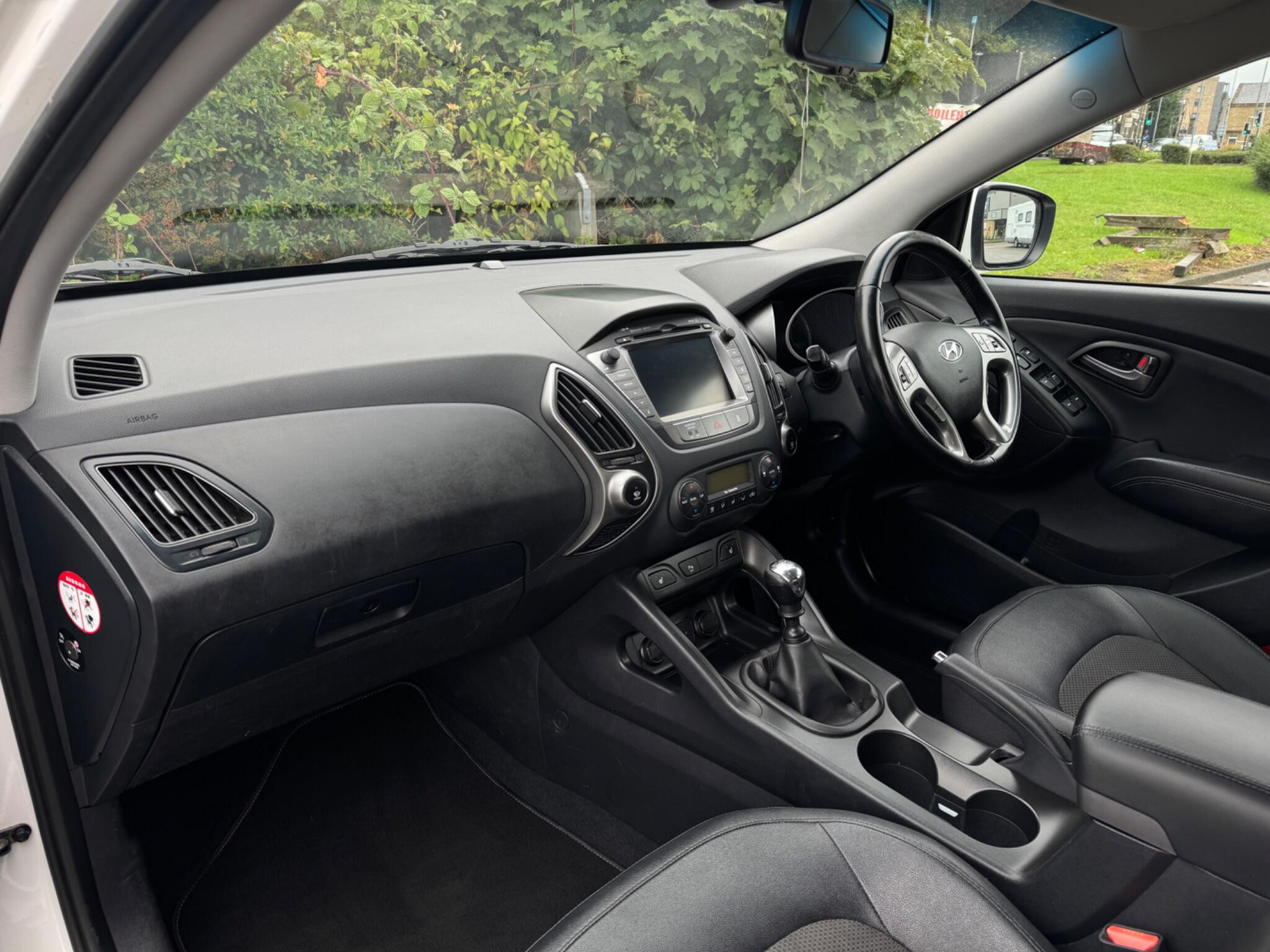 Hyundai Ix35 view 16