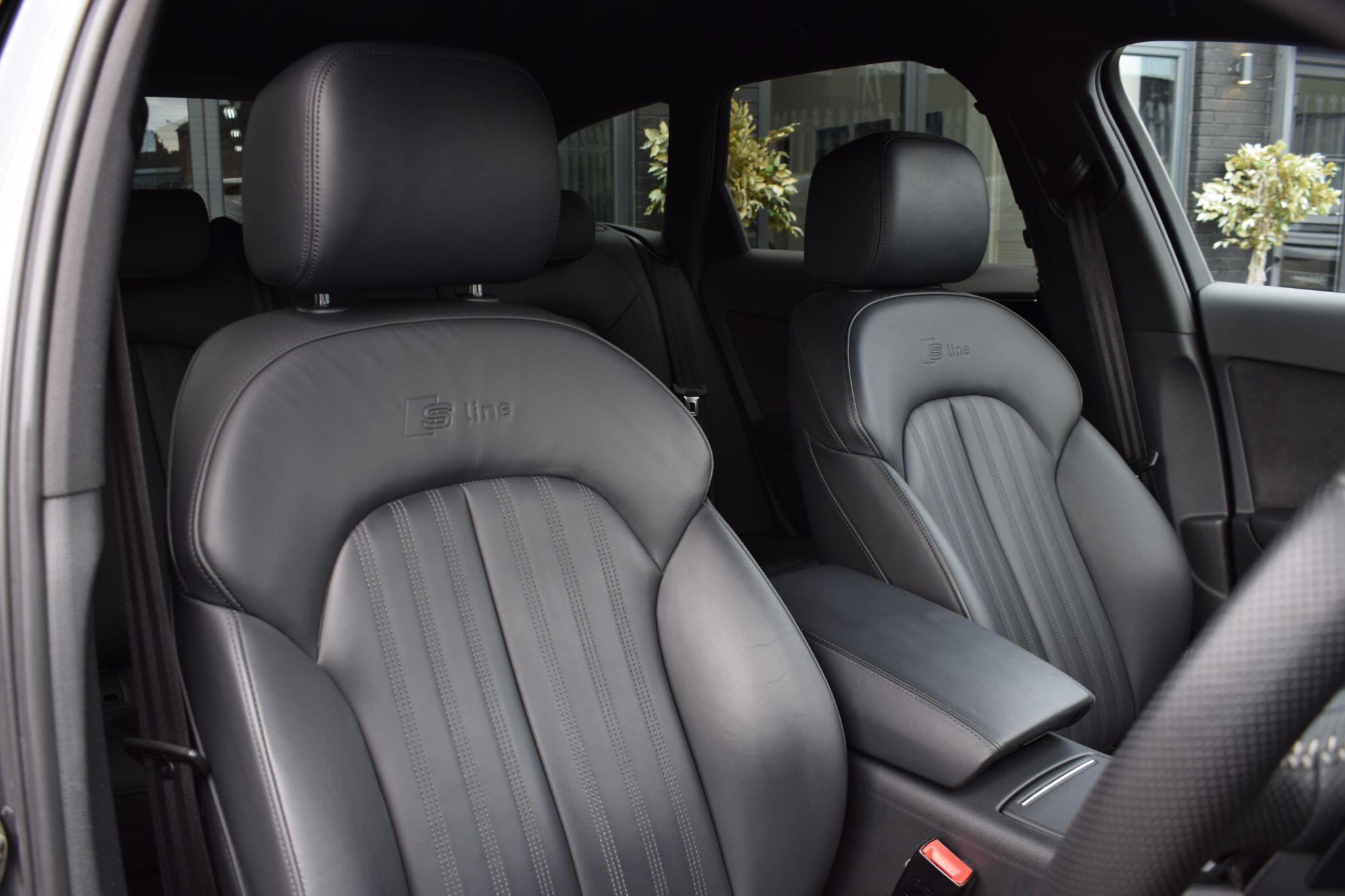 Audi A6 Avant view 9