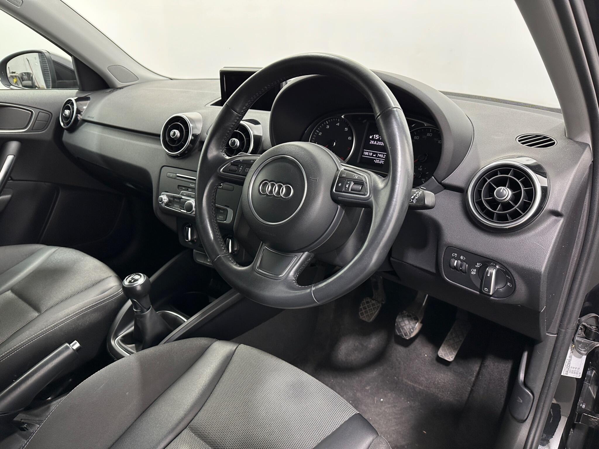 Audi A1 view 11