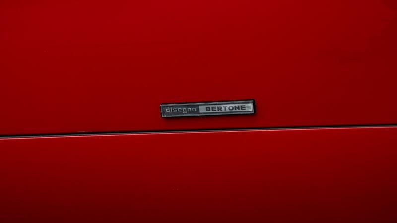 Lamborghini Countach view 21