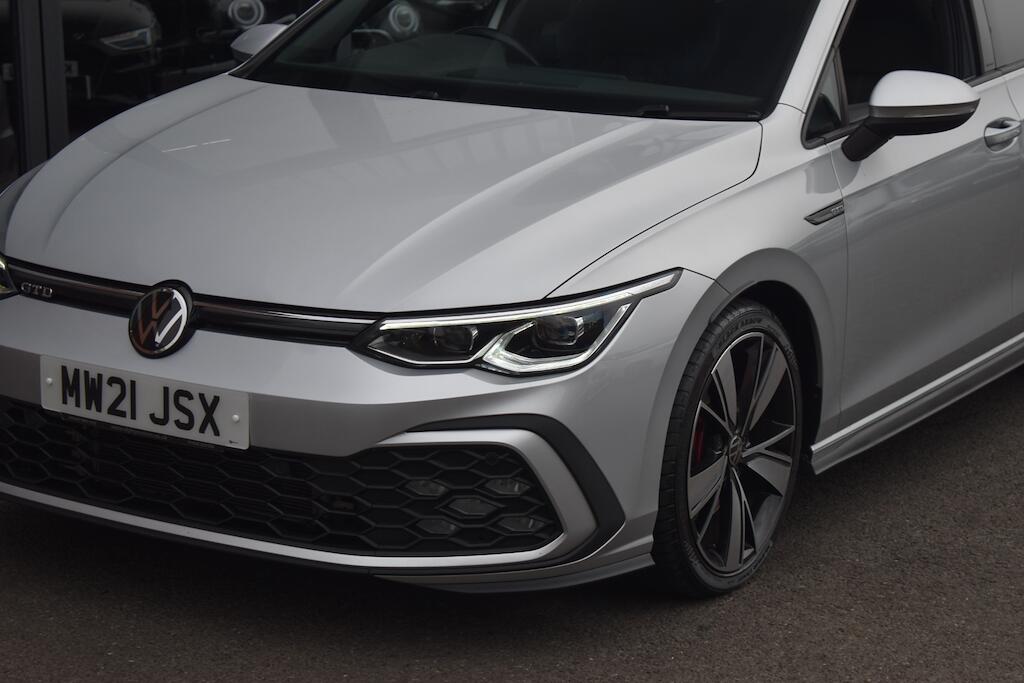 Volkswagen Golf view 22