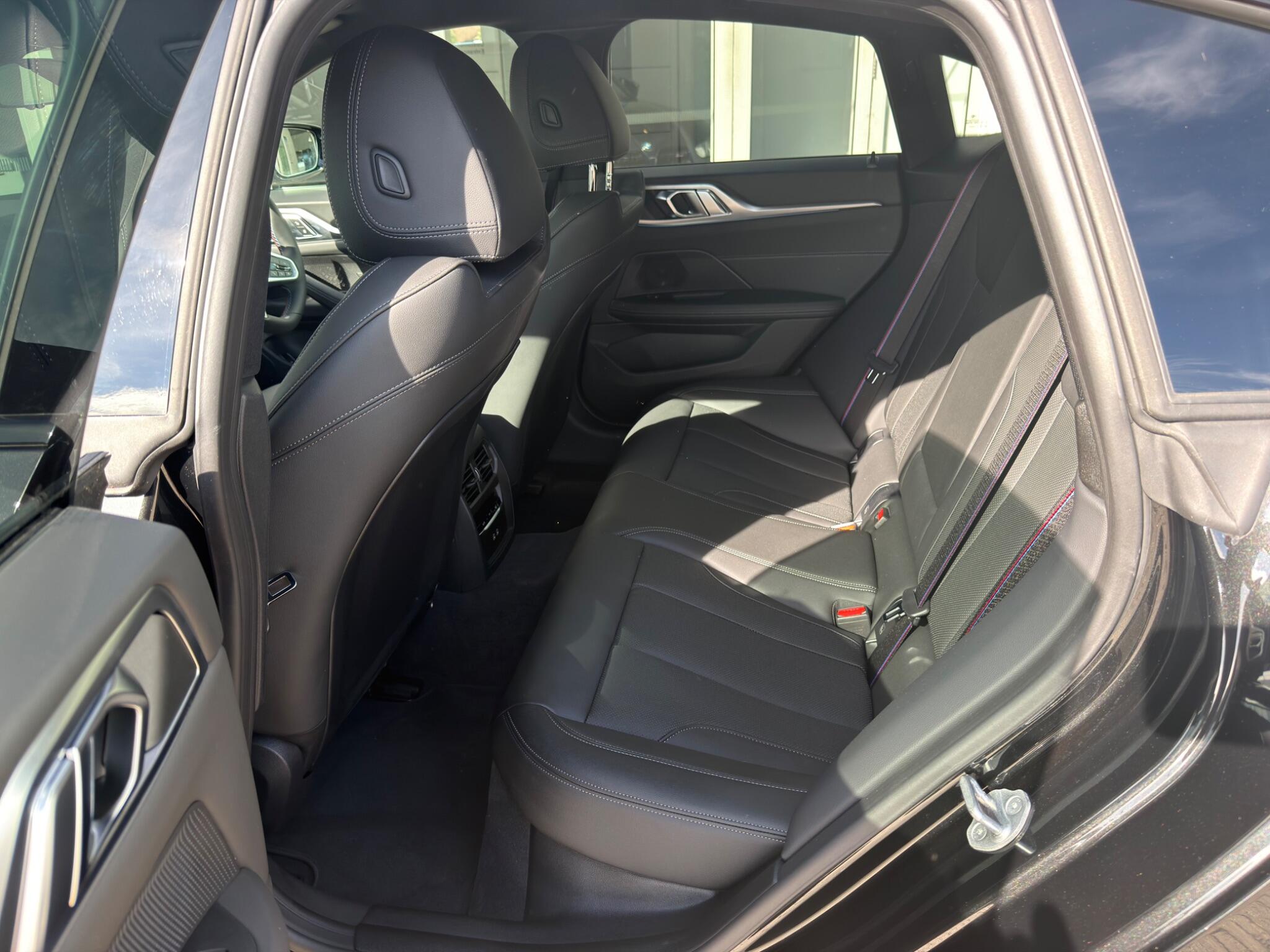 BMW I4 view 12
