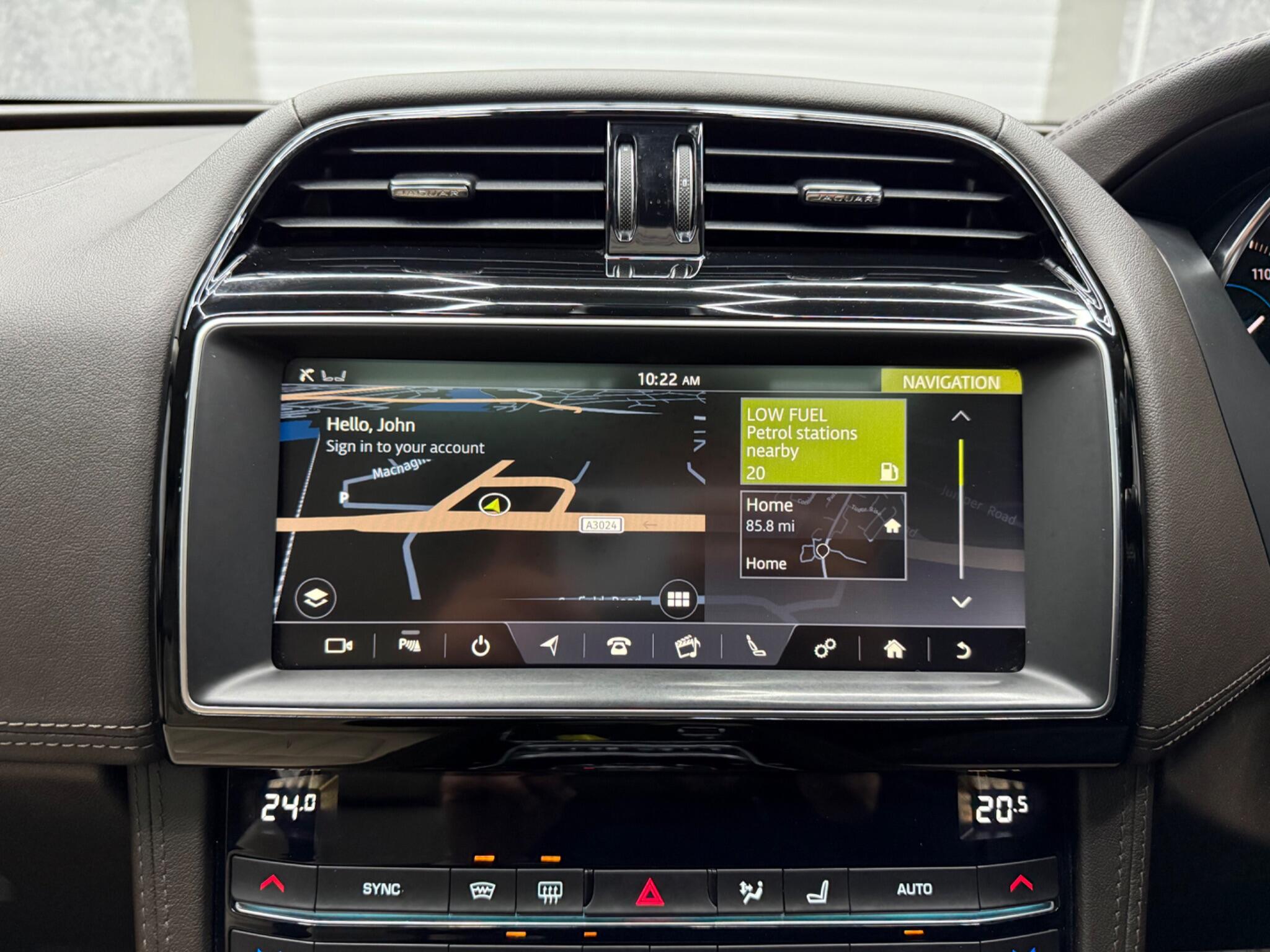 Jaguar F-Pace view 18