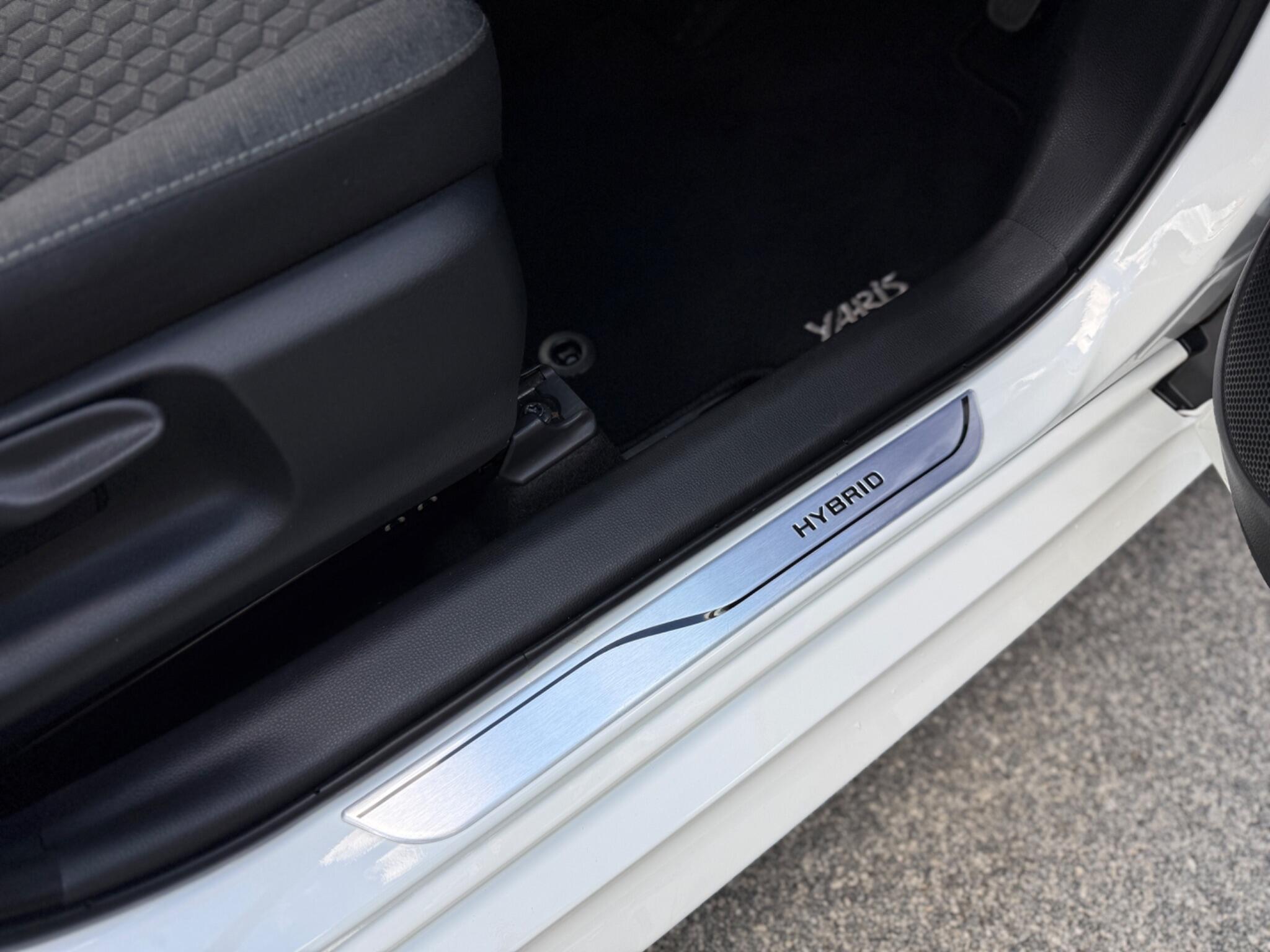 Toyota Yaris view 28
