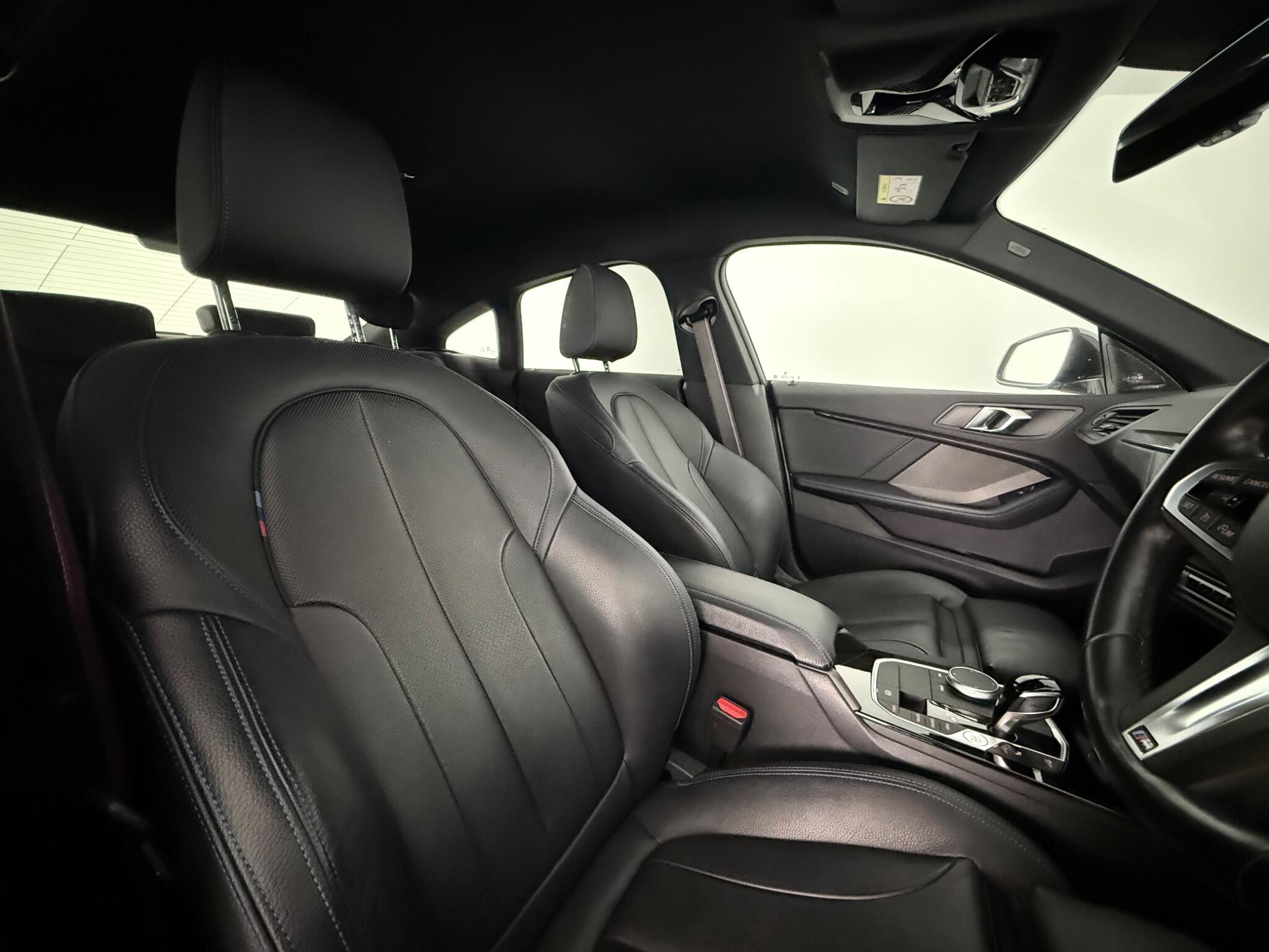 BMW 2 Series view 30