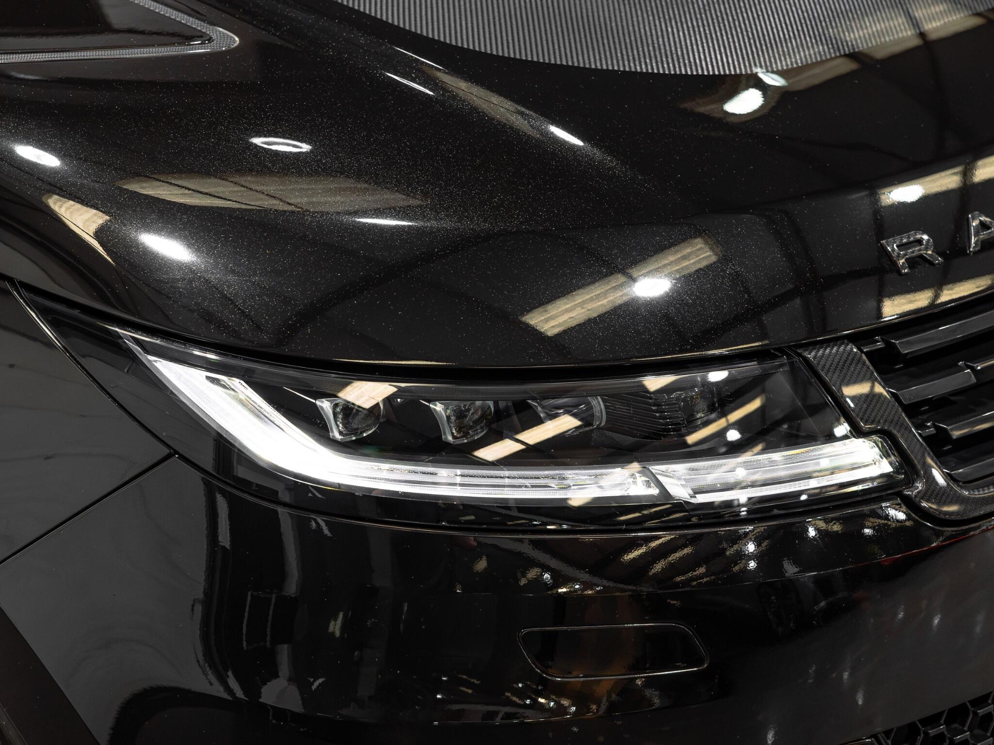 Land Rover Range Rover Sport view 13