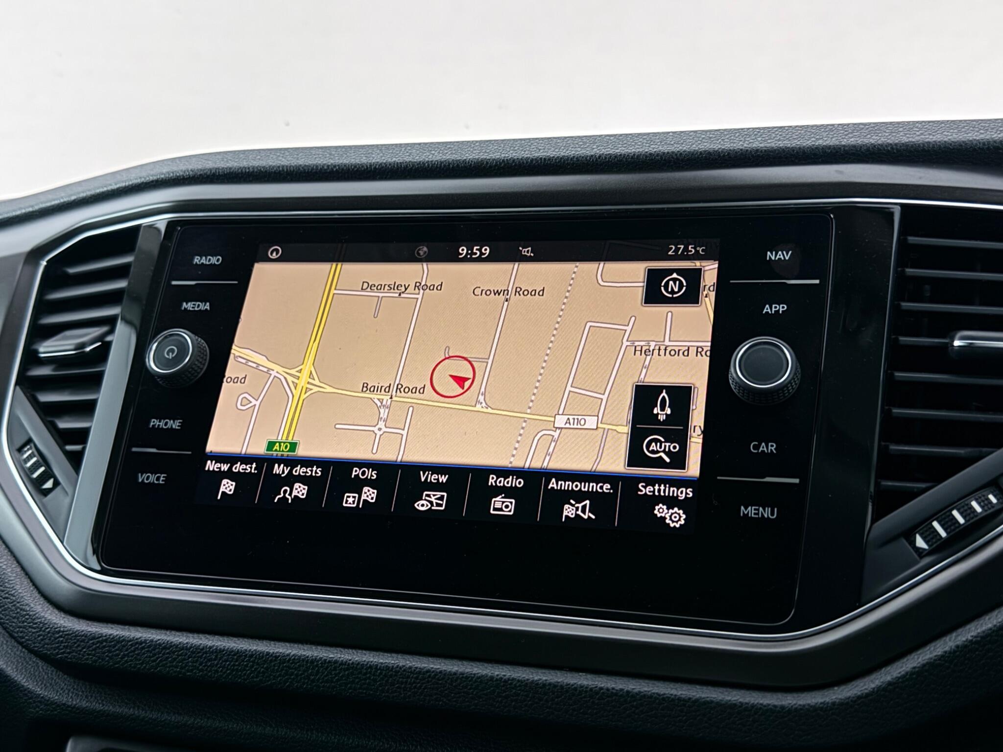 Volkswagen T-Roc view 24