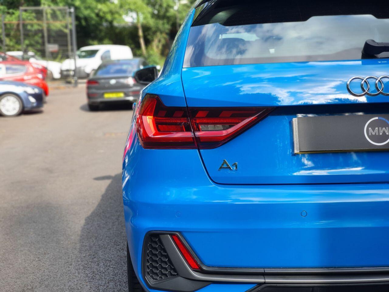 Audi A1 view 12