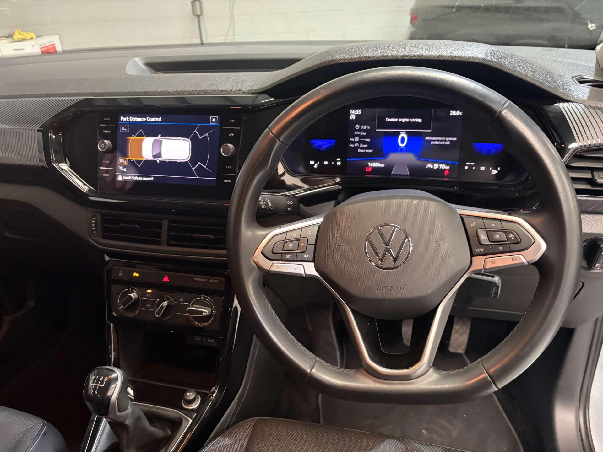 Volkswagen T-Cross view 14