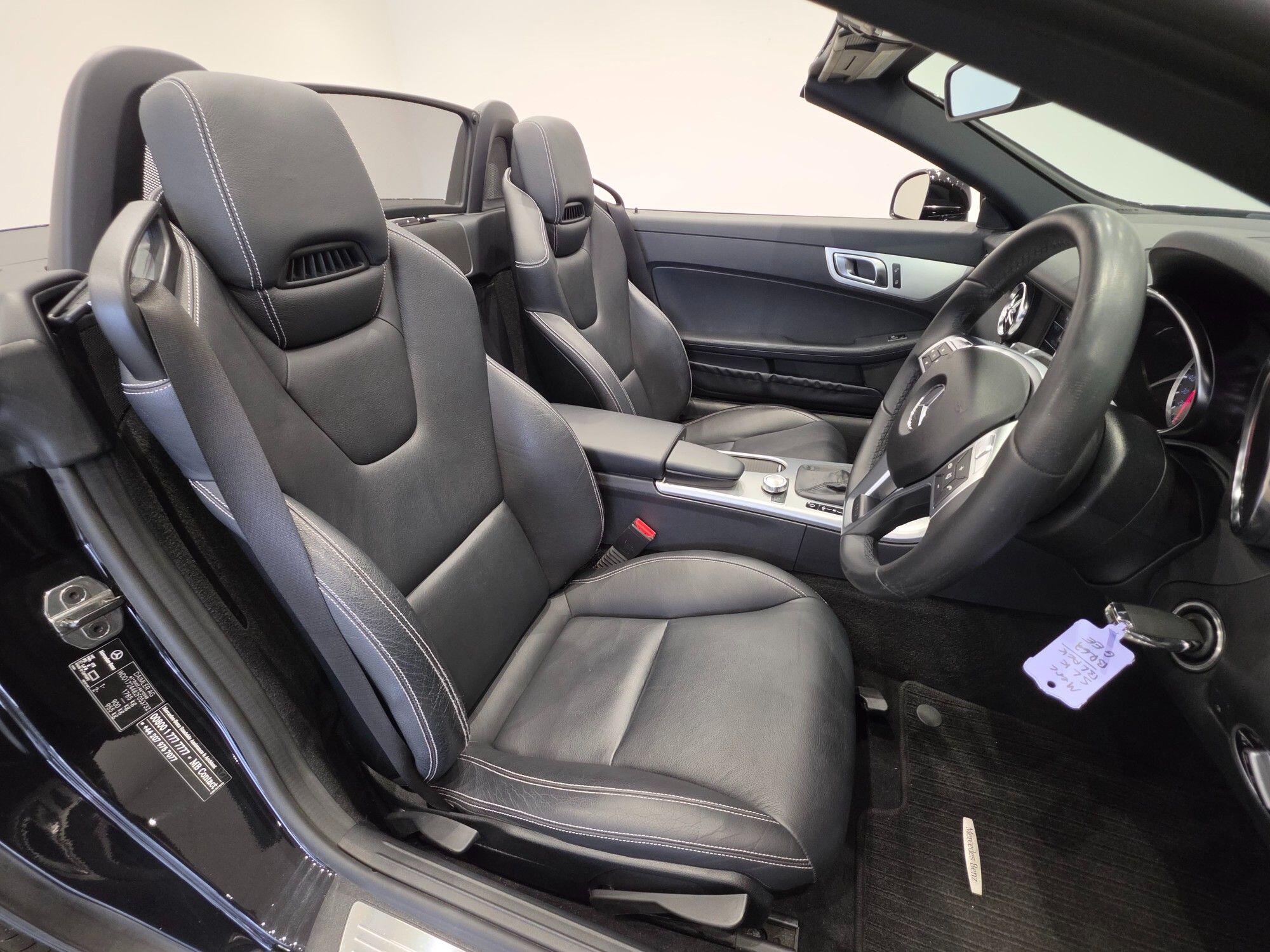 Mercedes-Benz SLK view 16
