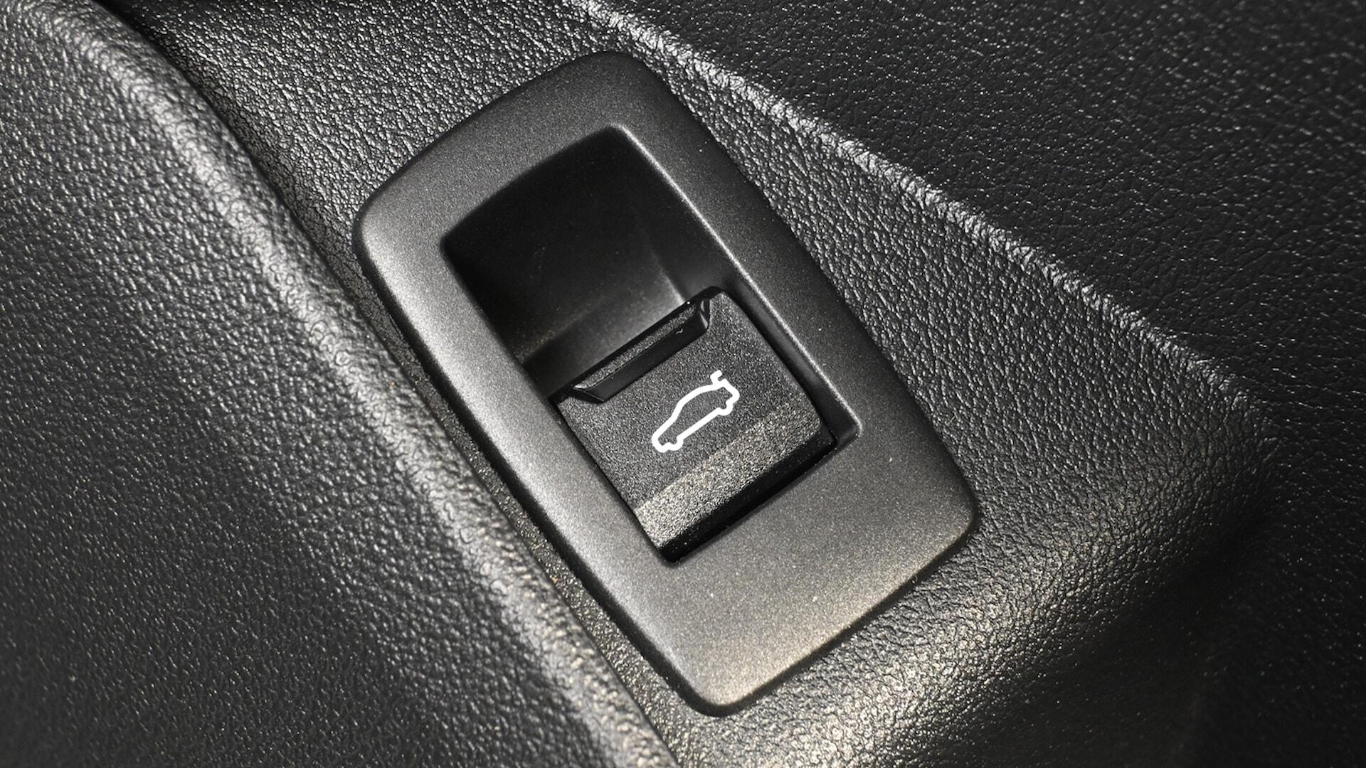BMW X2 view 27