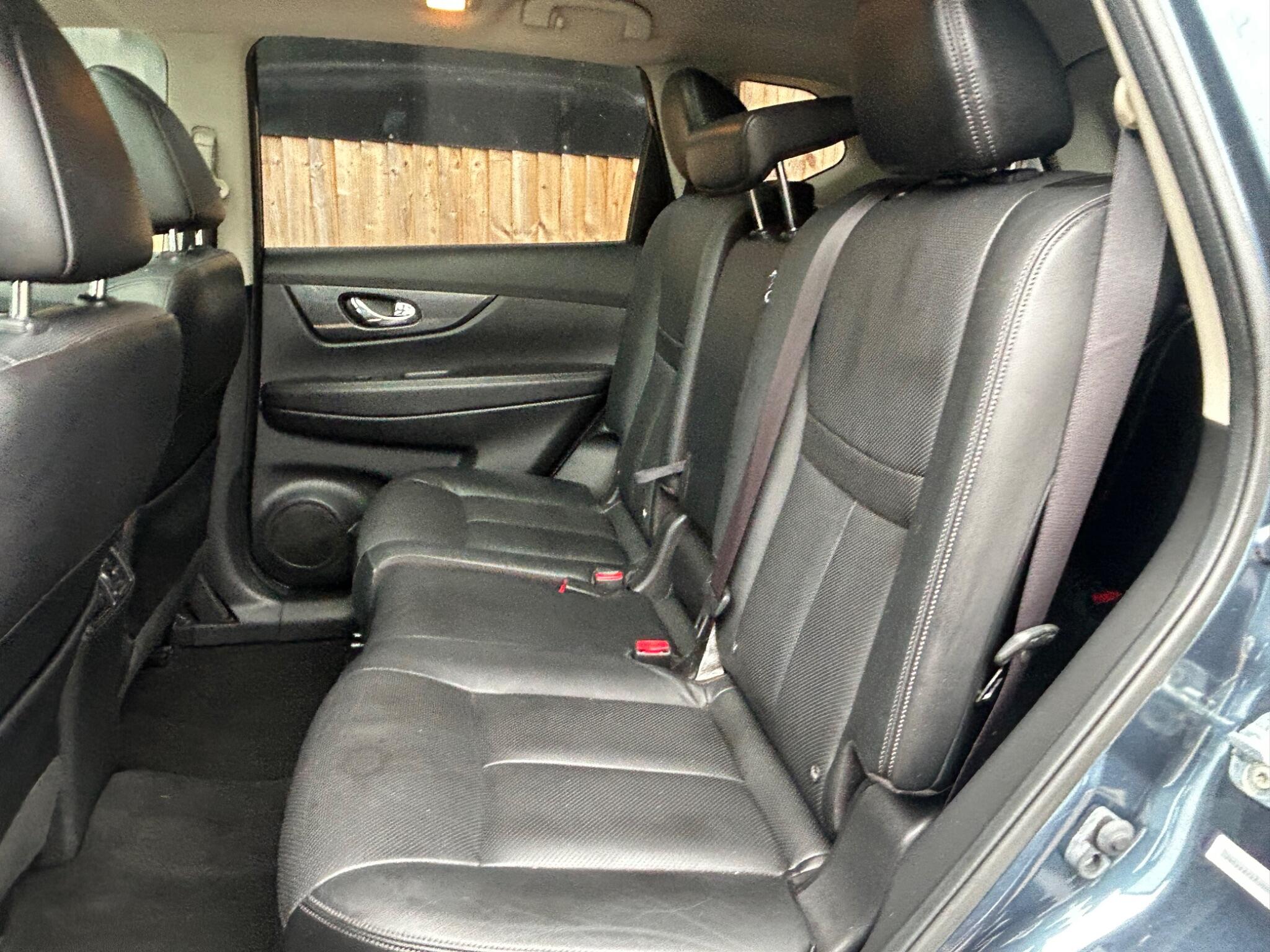 Nissan X-Trail view 32