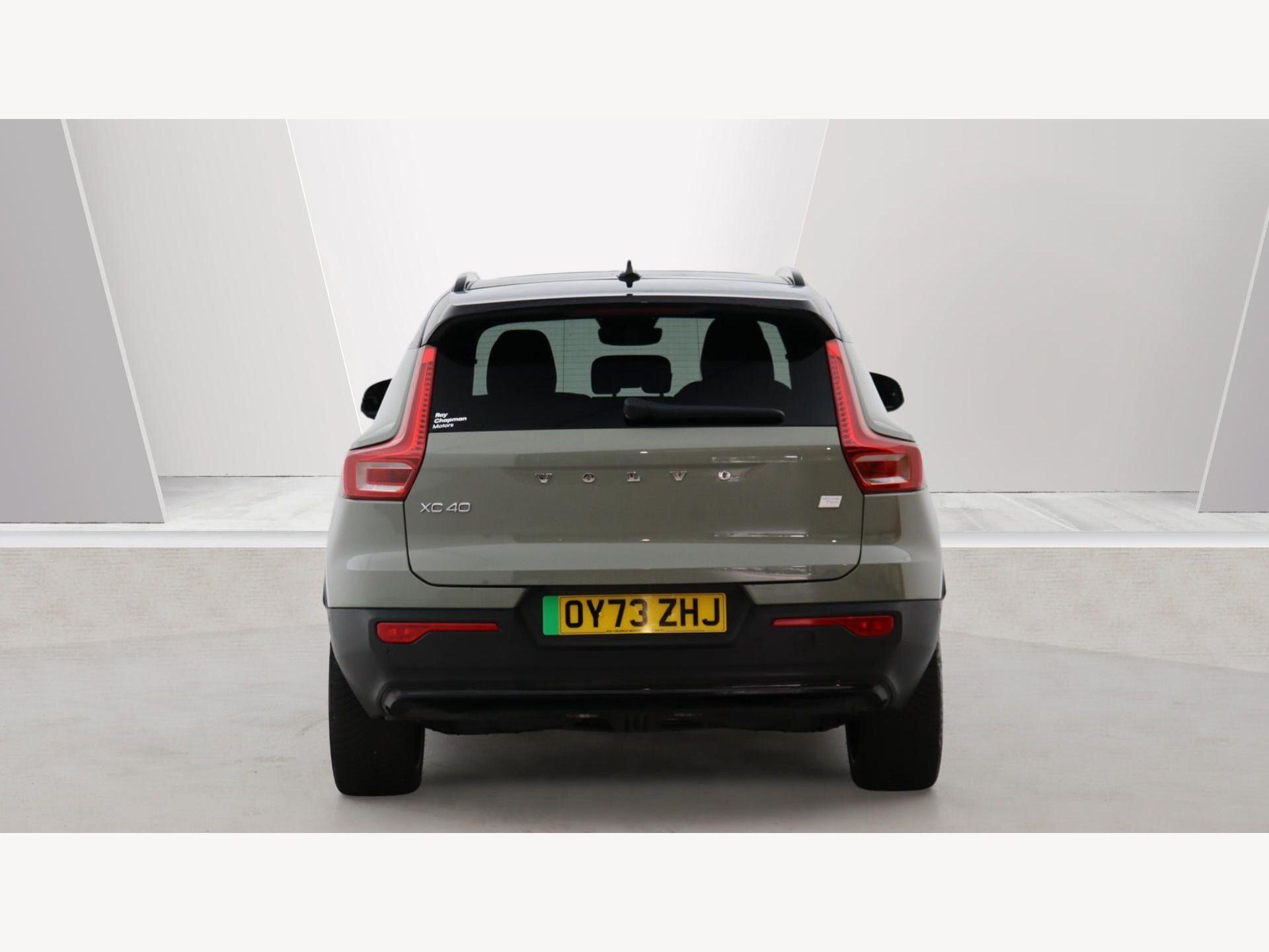 Volvo XC40 view 10