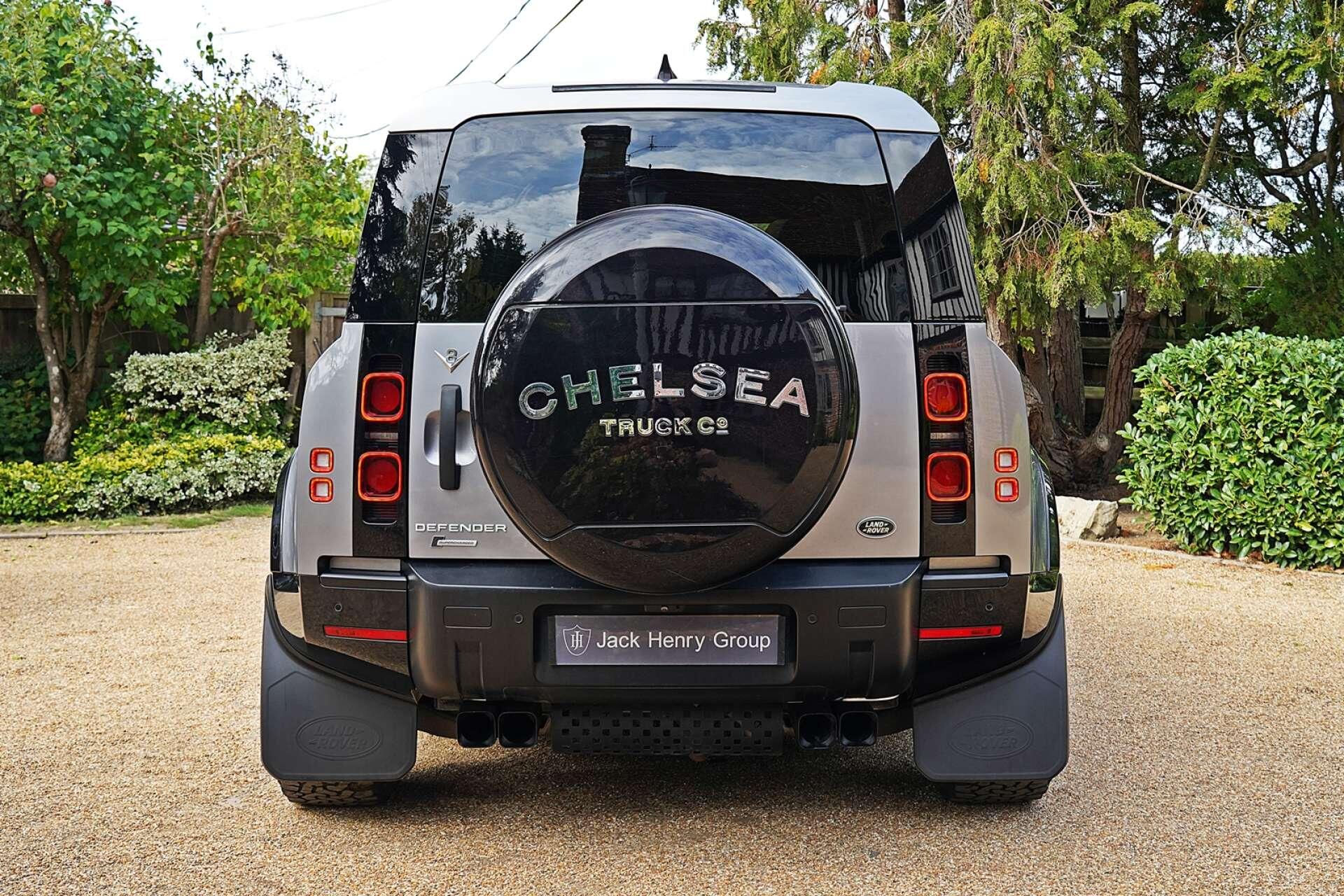 Land Rover Defender view 6