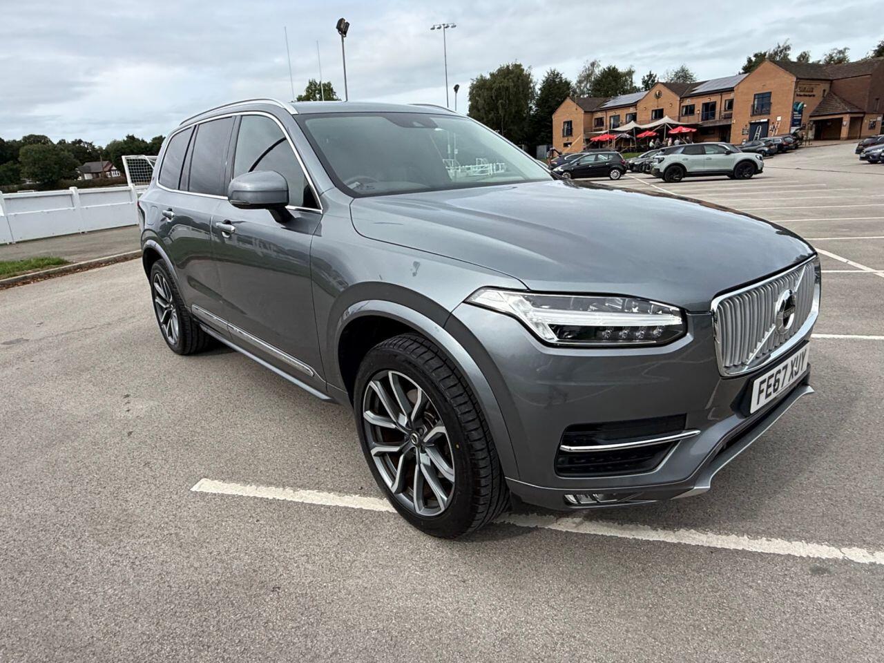 Volvo XC90 view 52