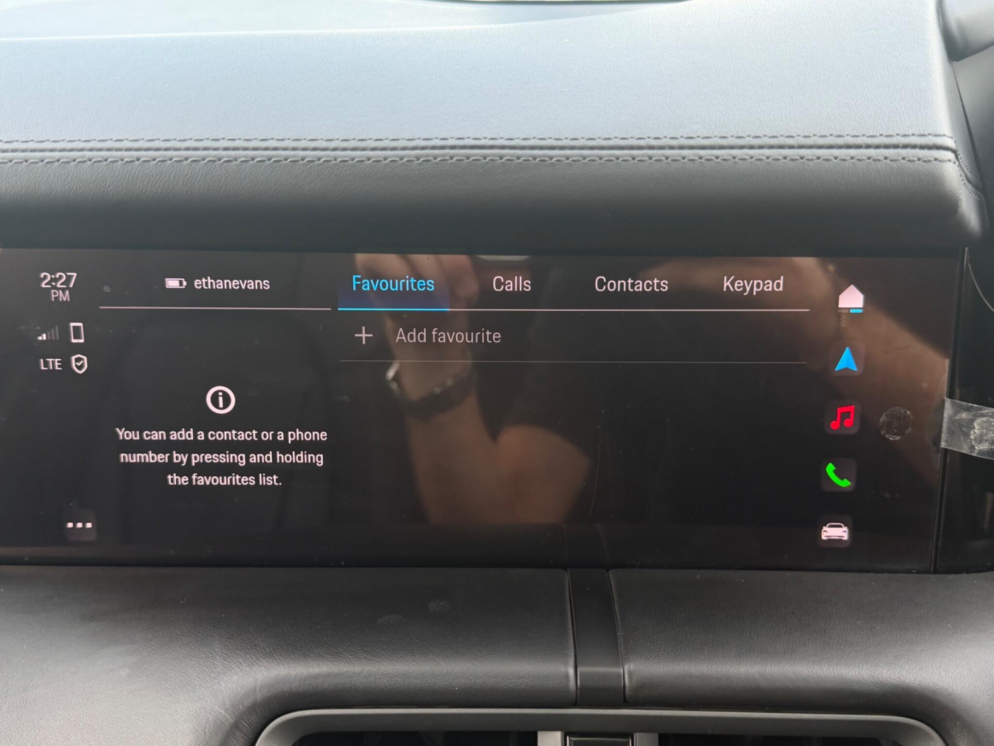 Porsche Taycan view 18