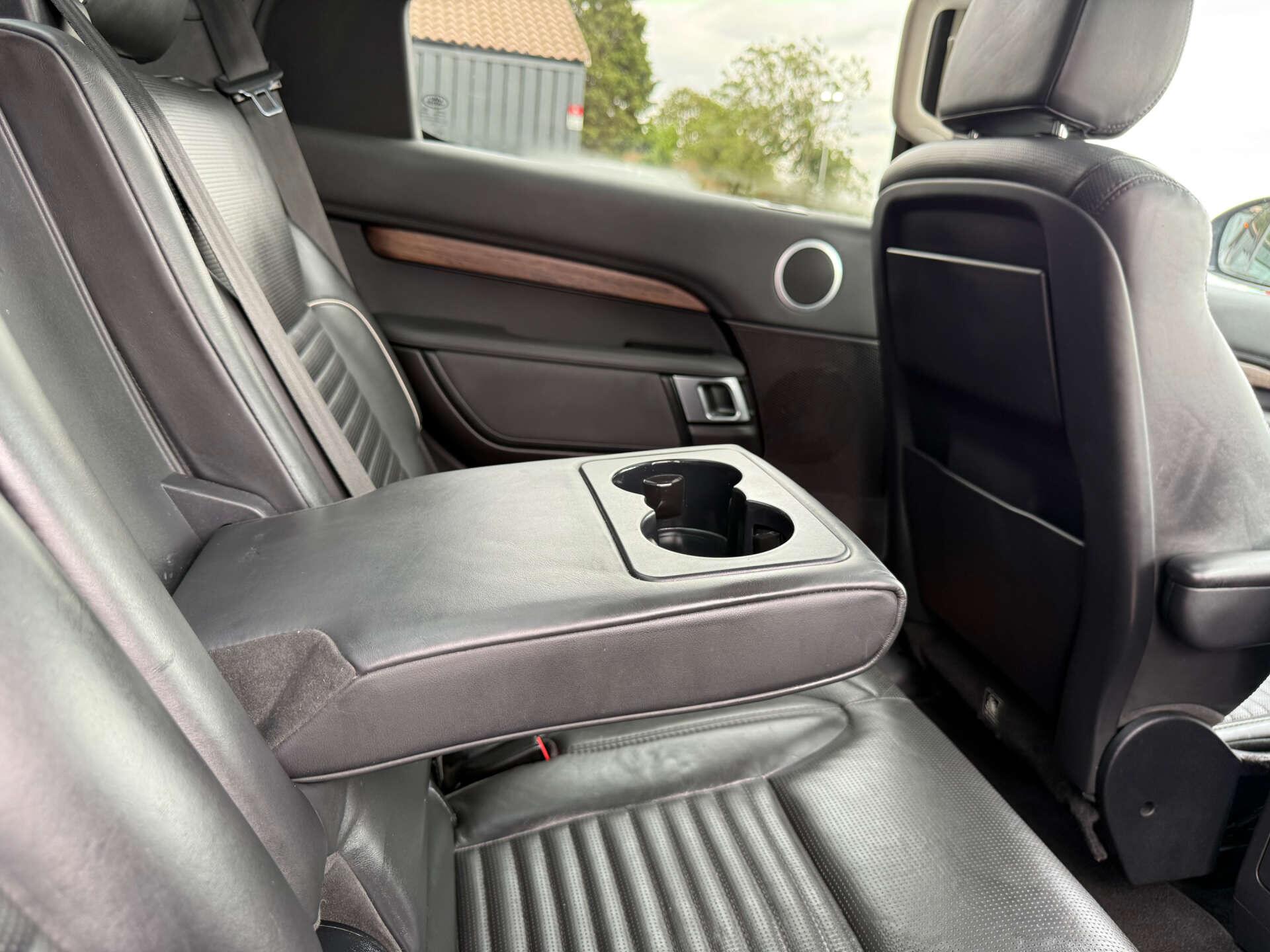 Land Rover Discovery view 75