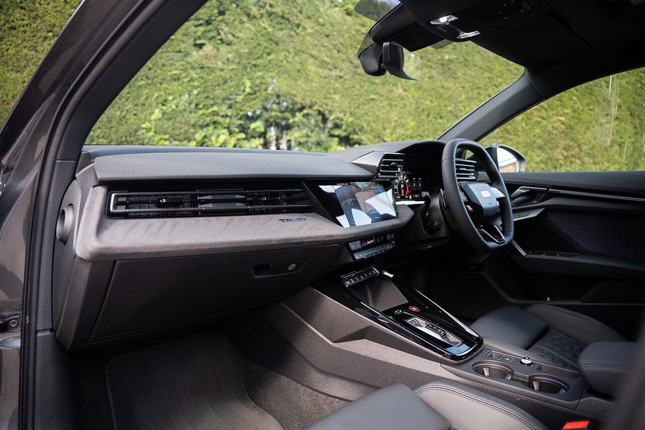Audi RS3 view 21