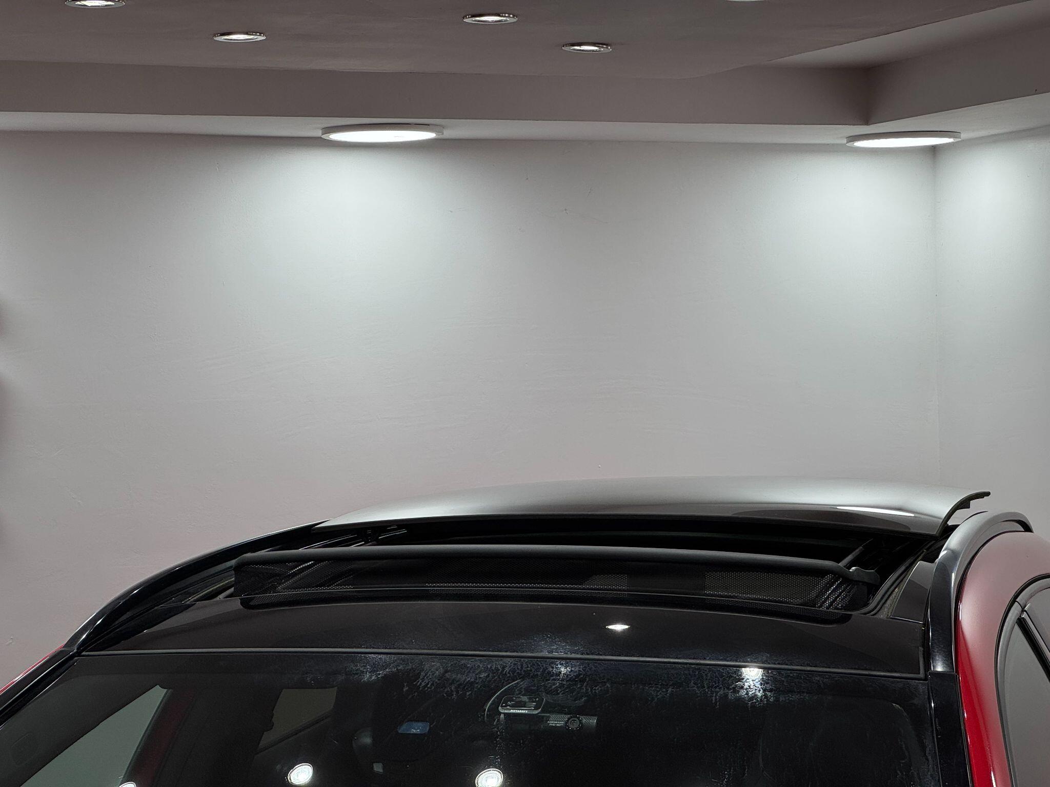 Mercedes-Benz GLA view 12