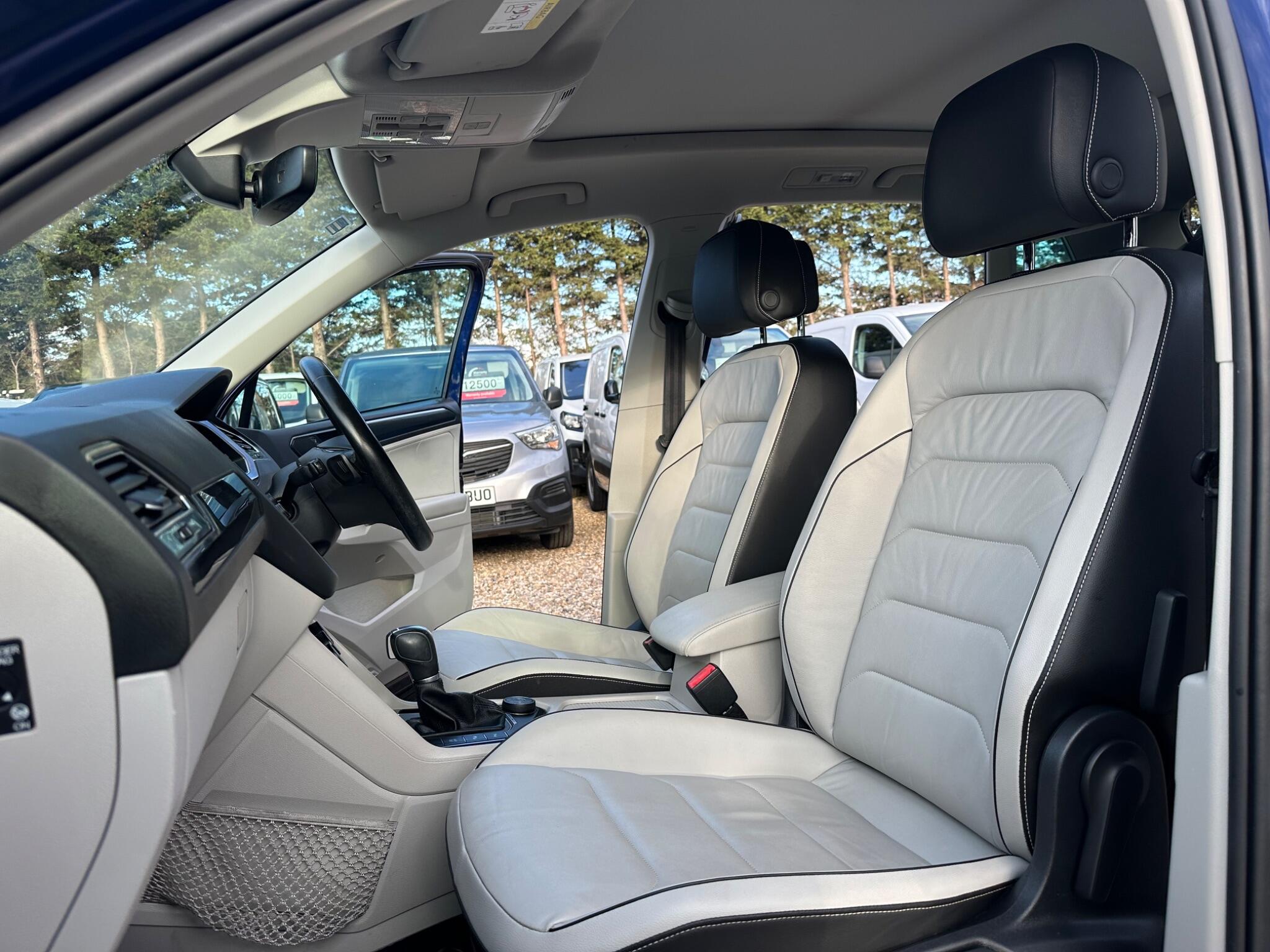 Volkswagen Tiguan view 20