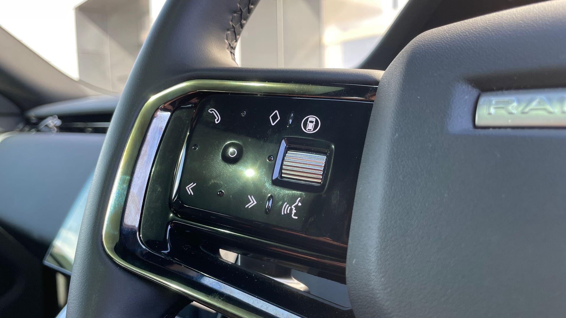 Land Rover Range Rover Evoque view 44
