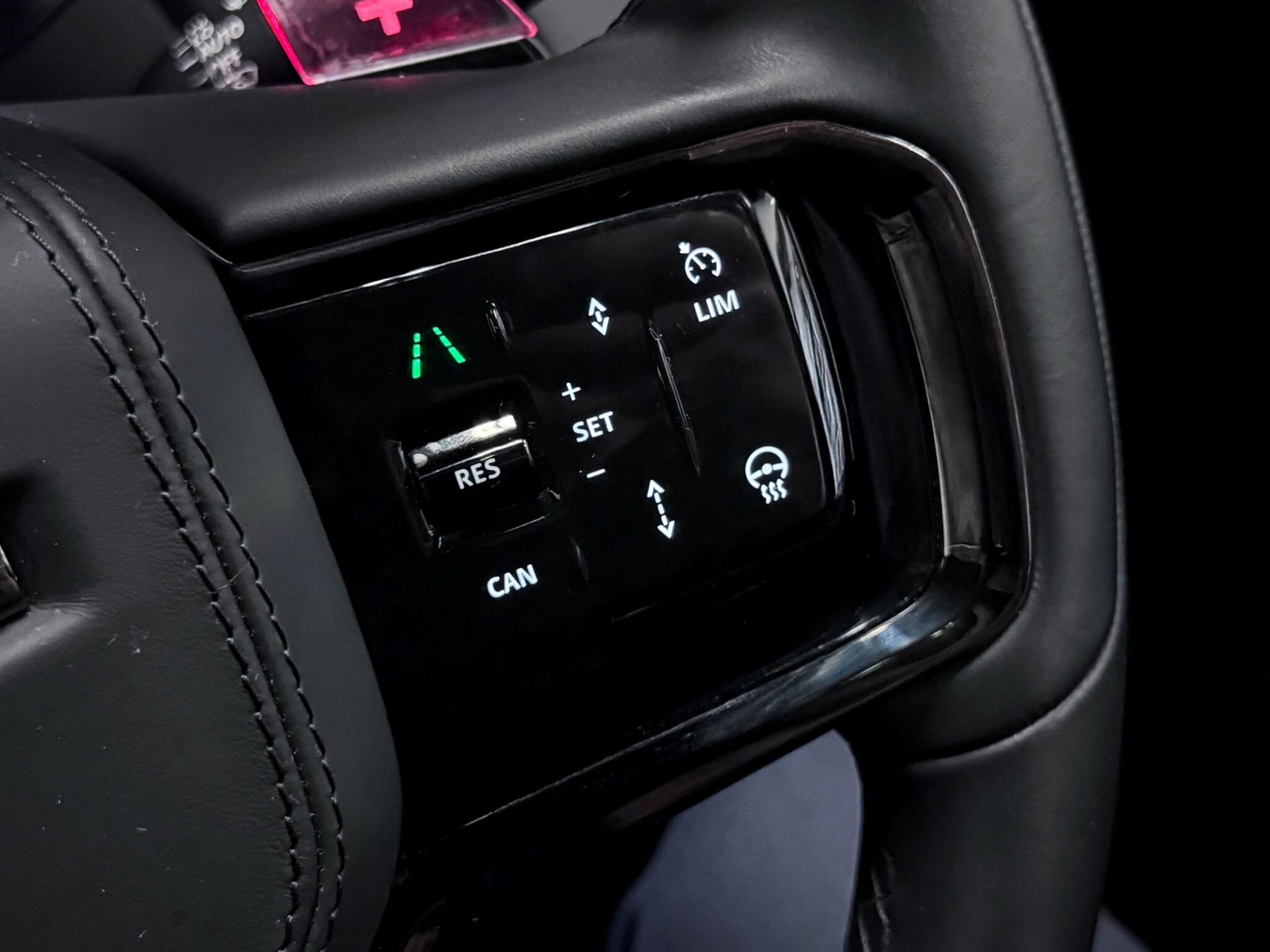 Land Rover Range Rover Sport view 46