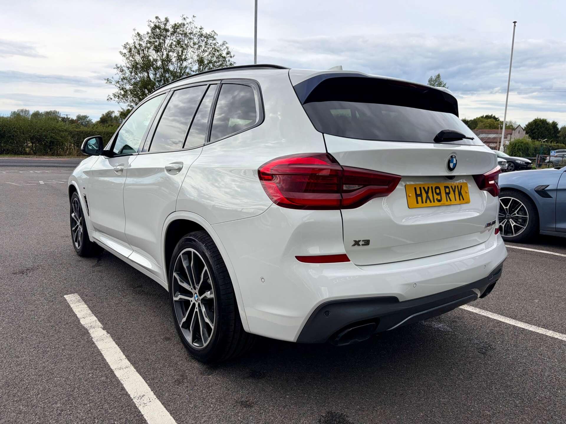 BMW X3 view 6
