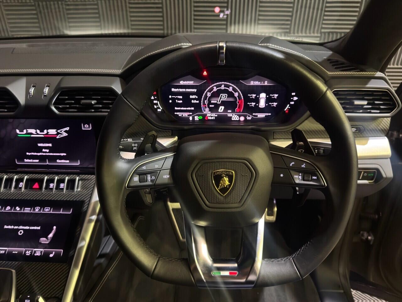 Lamborghini Urus view 13