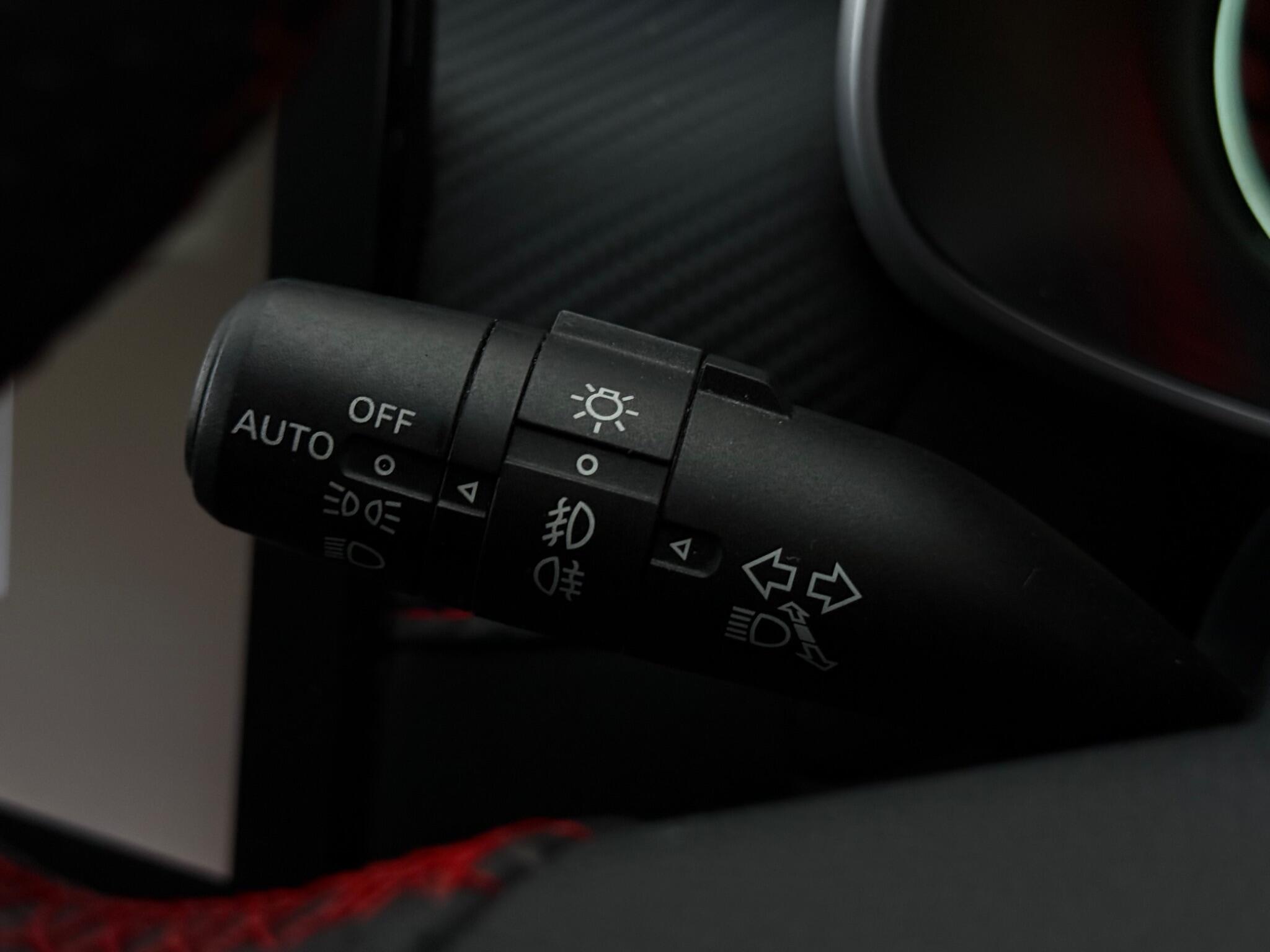 MG ZS view 27