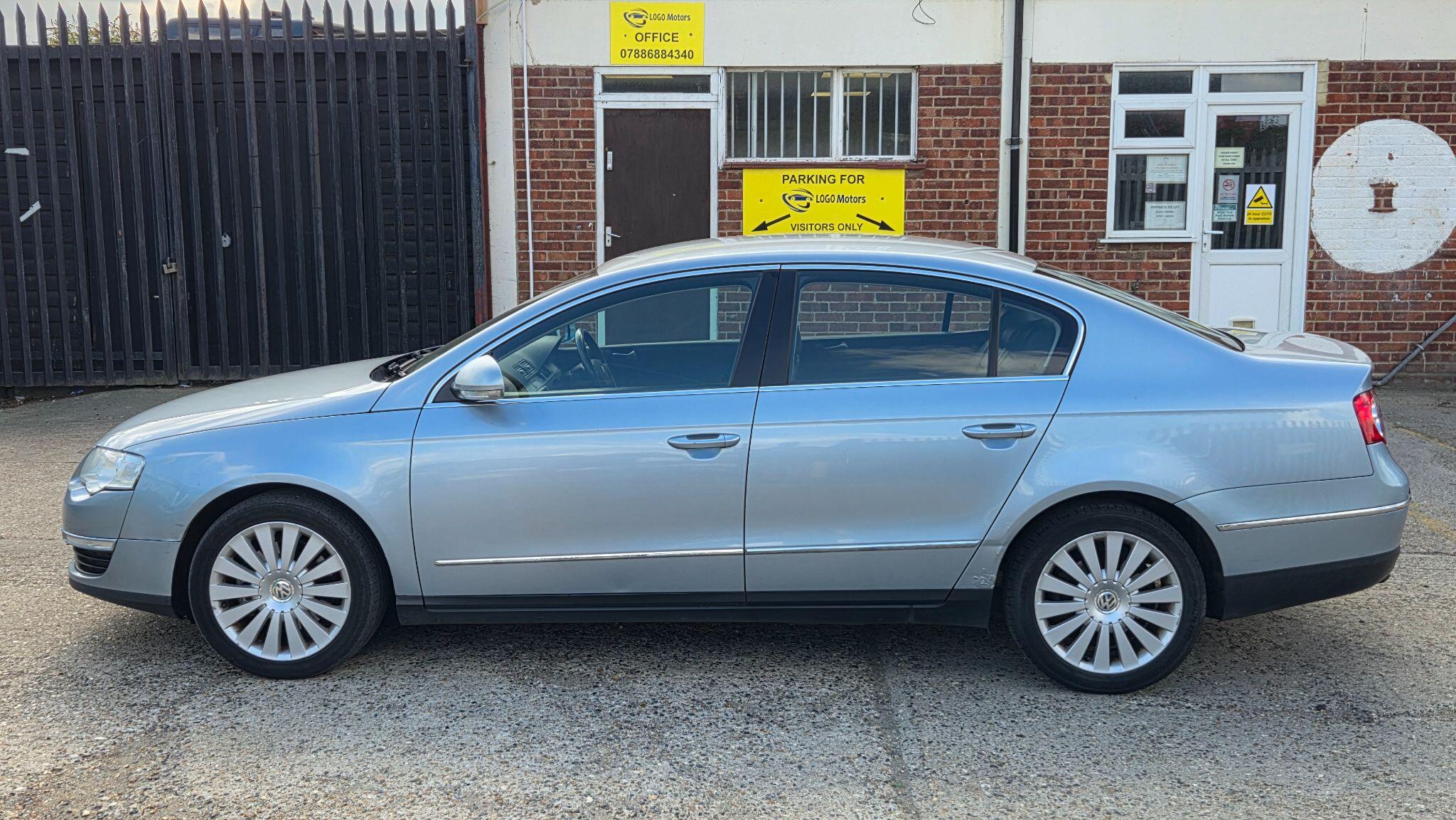 Volkswagen Passat view 6