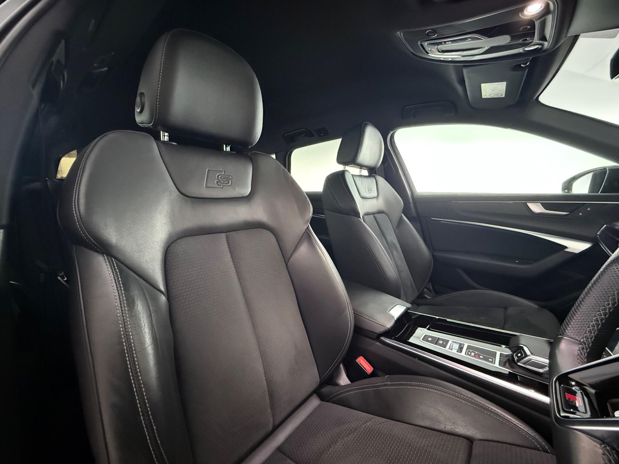 Audi A6 view 21